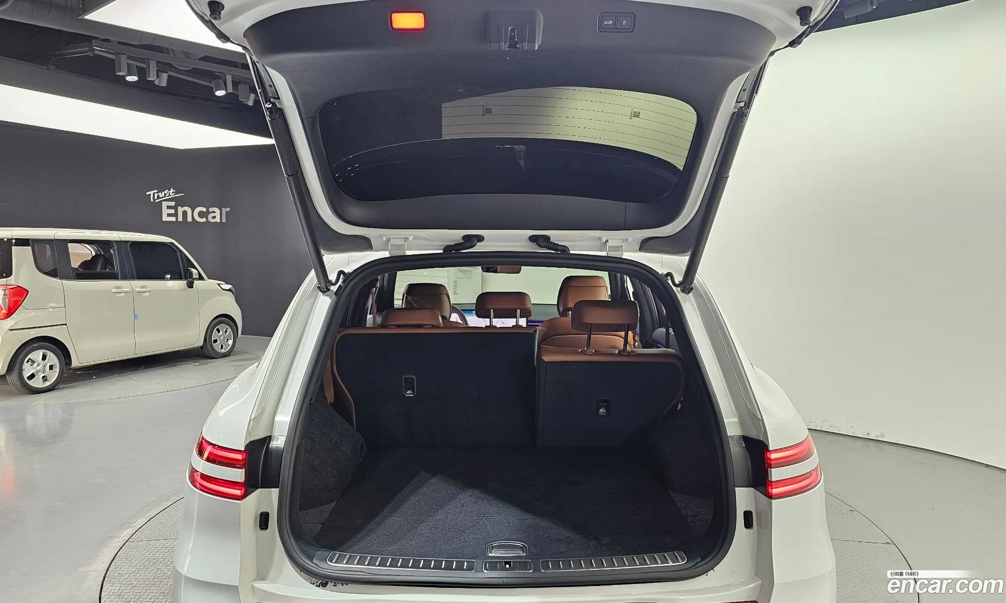 Genesis GV70 2025 — 13