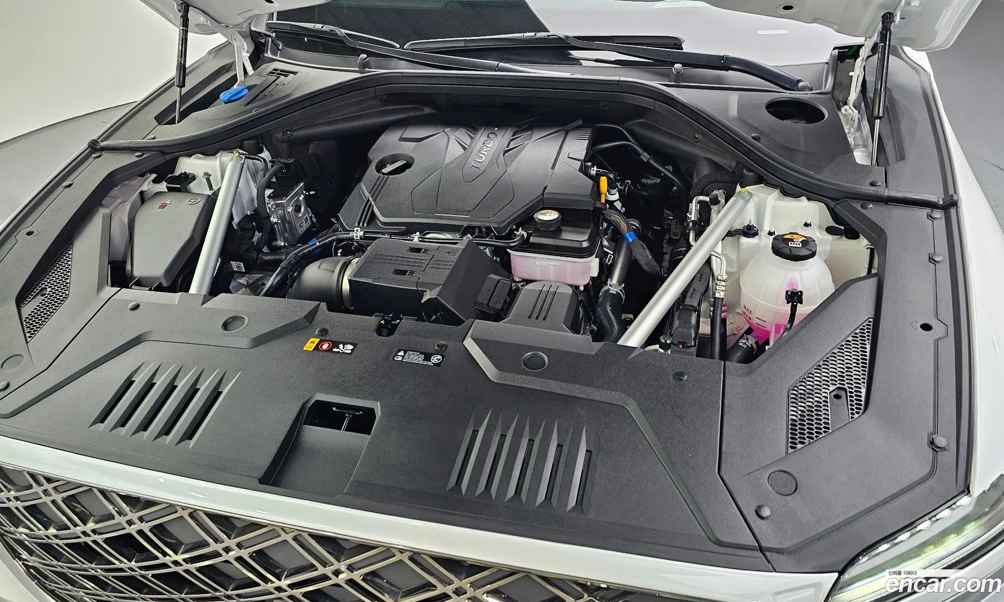 Genesis GV70 2025 — 5