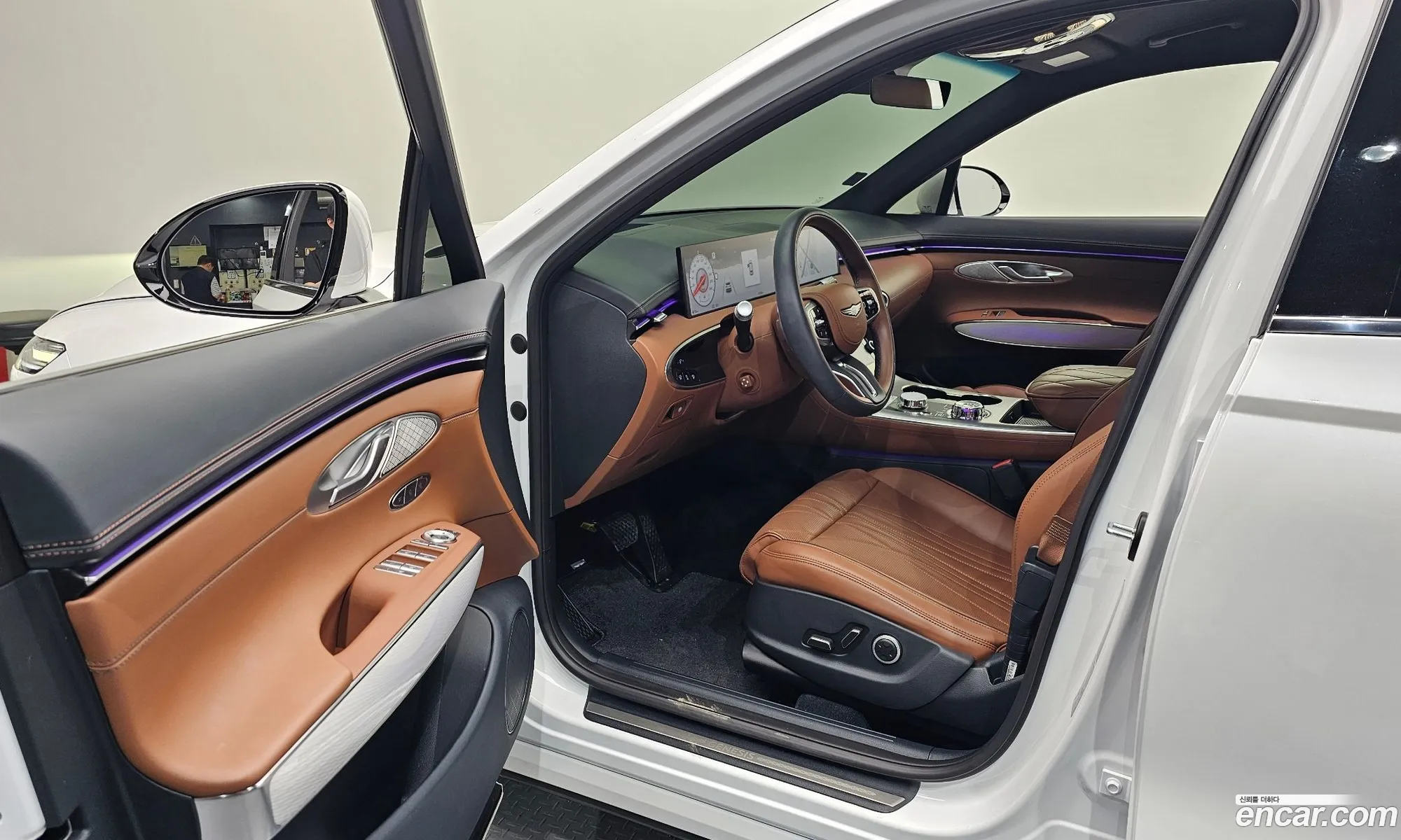 Genesis GV70 2025 — 8