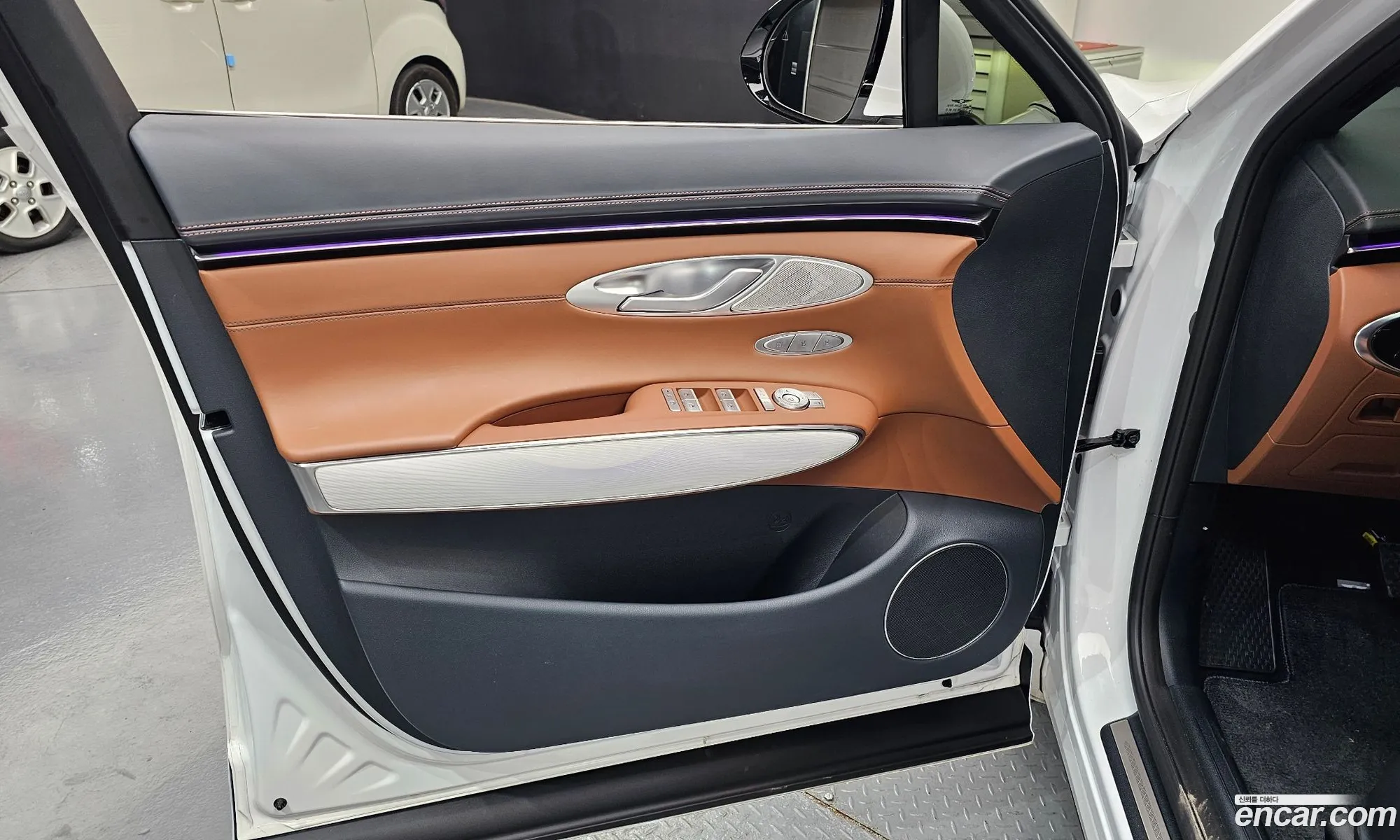 Genesis GV70 2025 — 9