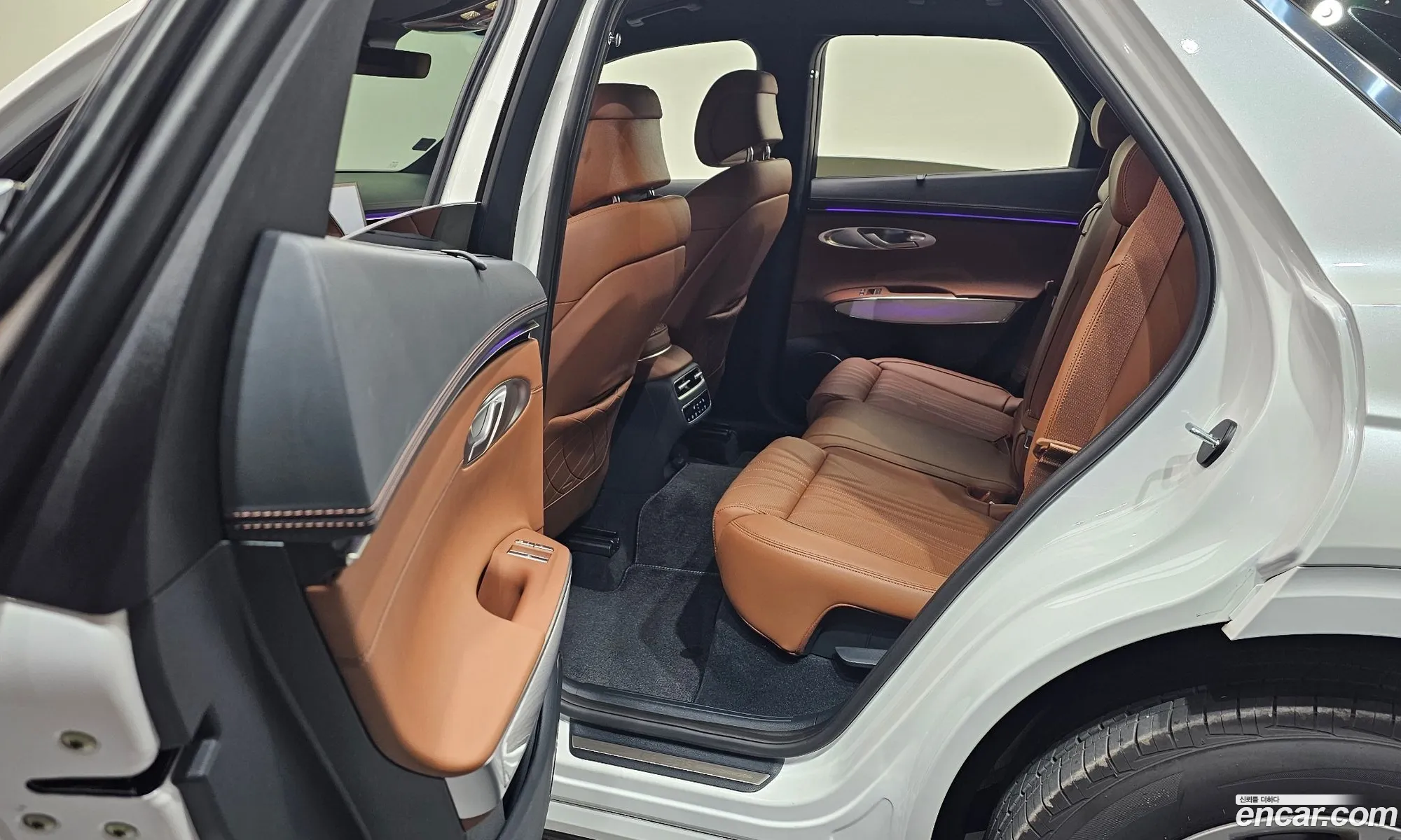 Genesis GV70 2025 — 7