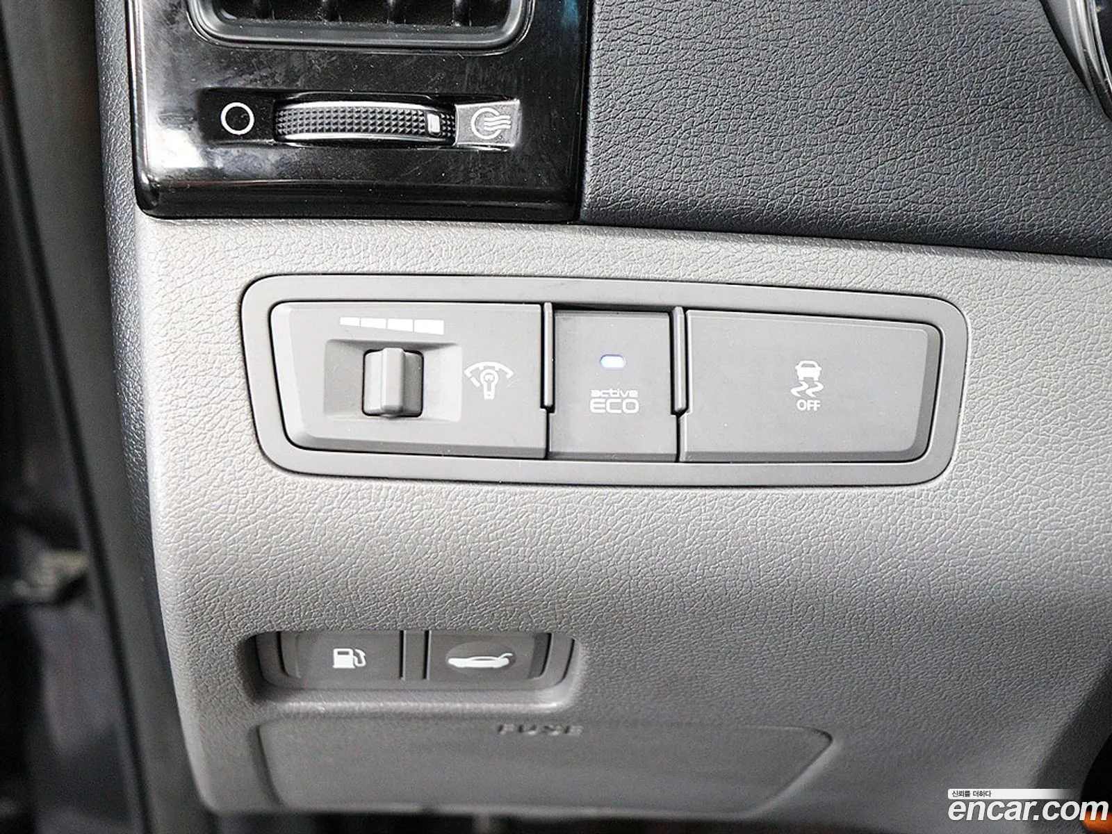 Hyundai YF Sonata 2011 — 4