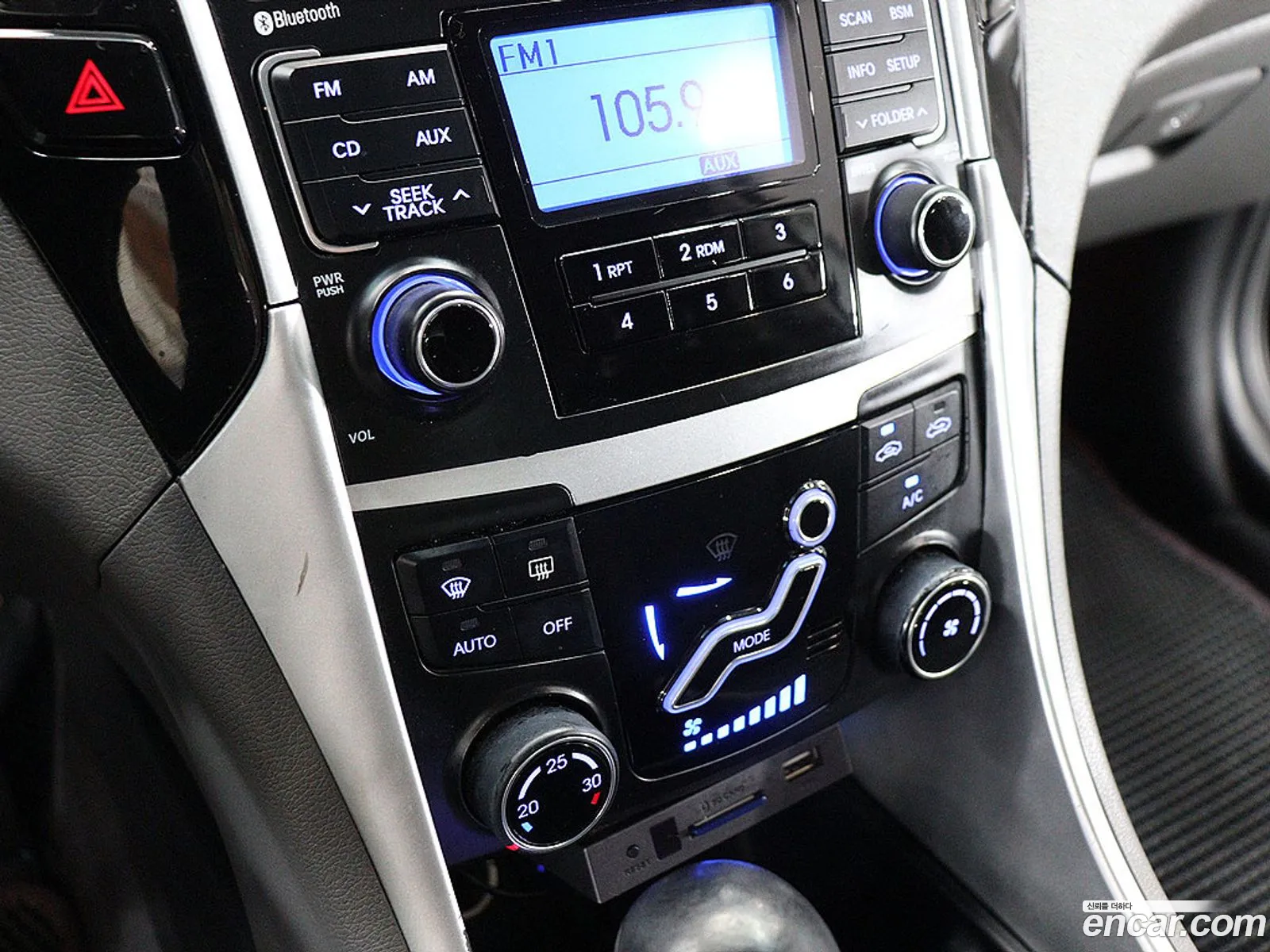 Hyundai YF Sonata 2011 — 7