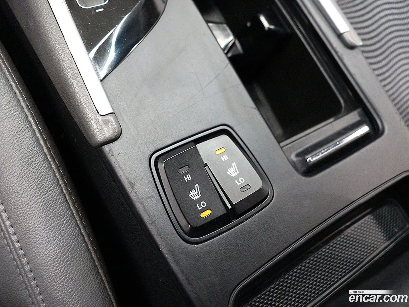 Hyundai YF Sonata 2011 — 9