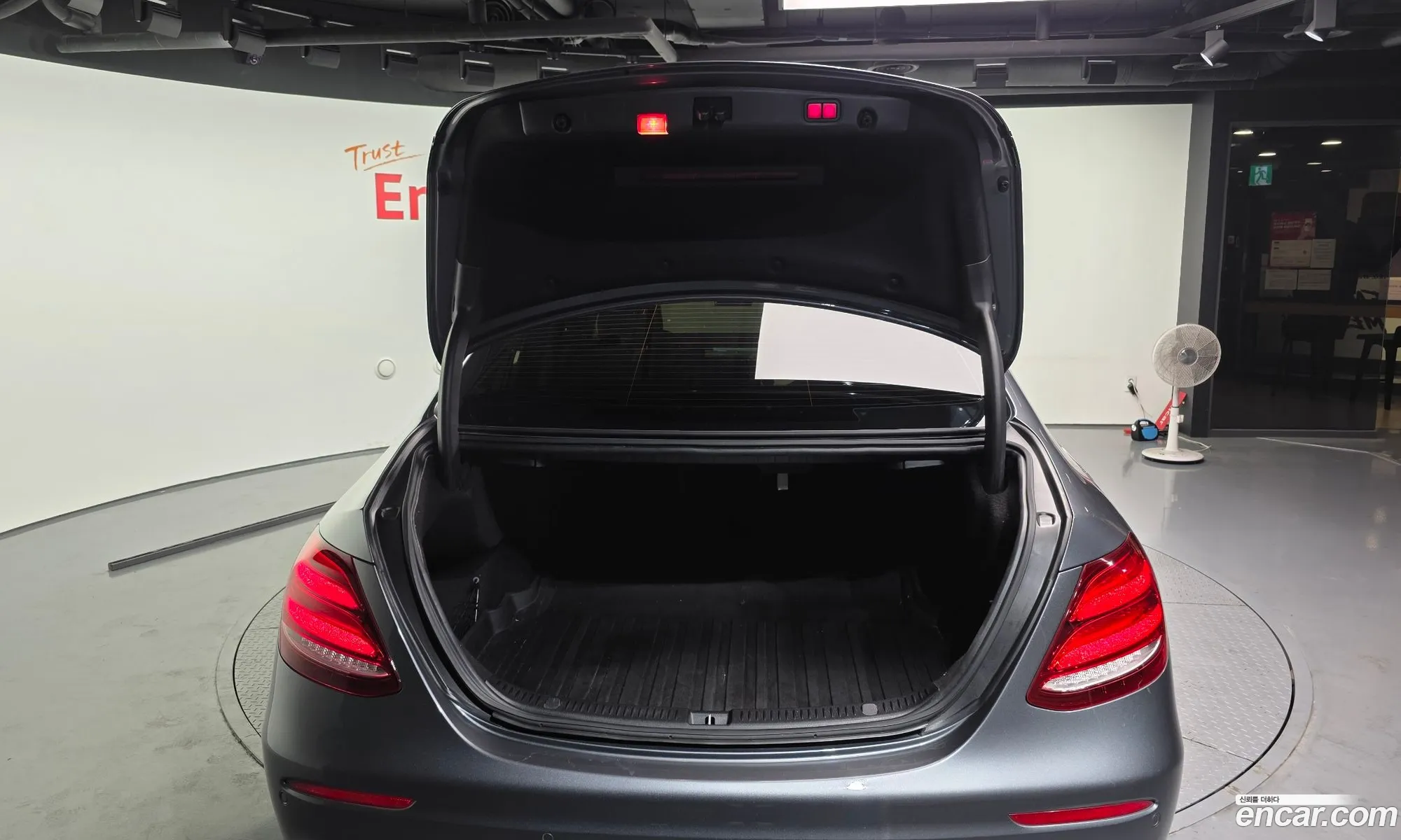 Mercedes-Benz E-Class W213 2017 WDDZF3DB7HA283656 — 5