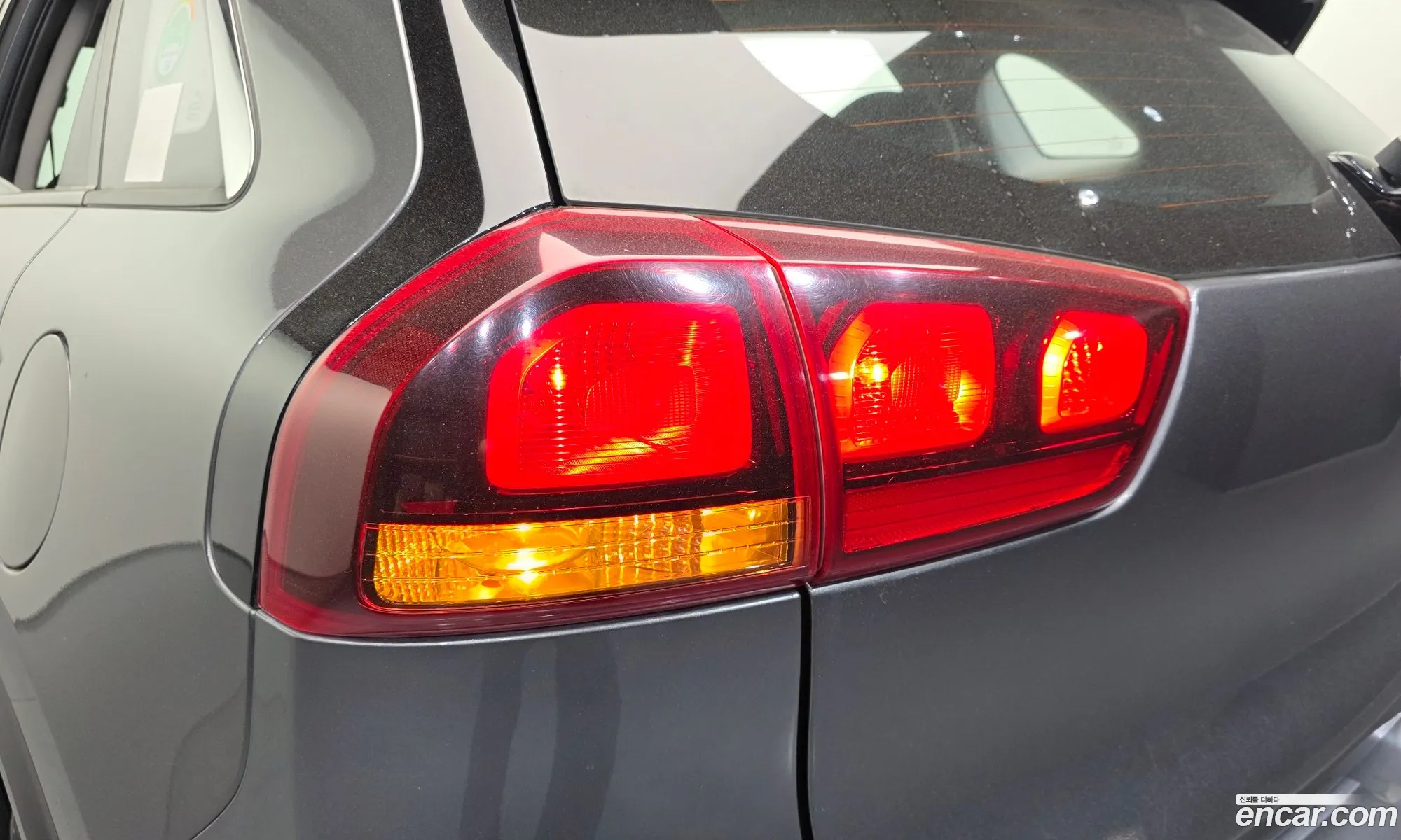 Kia Niro 2016 — 24