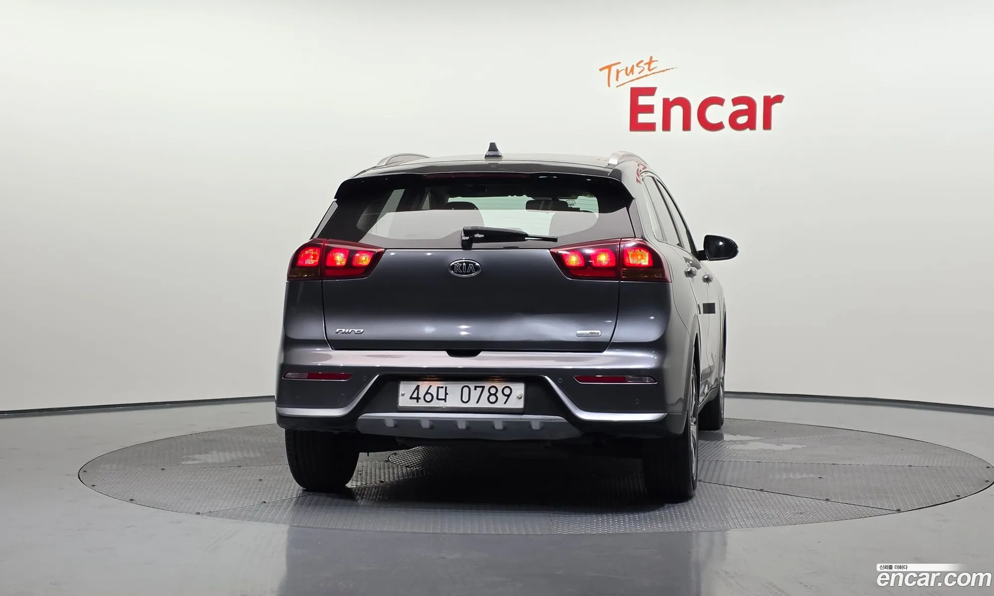 Kia Niro 2016 — 17