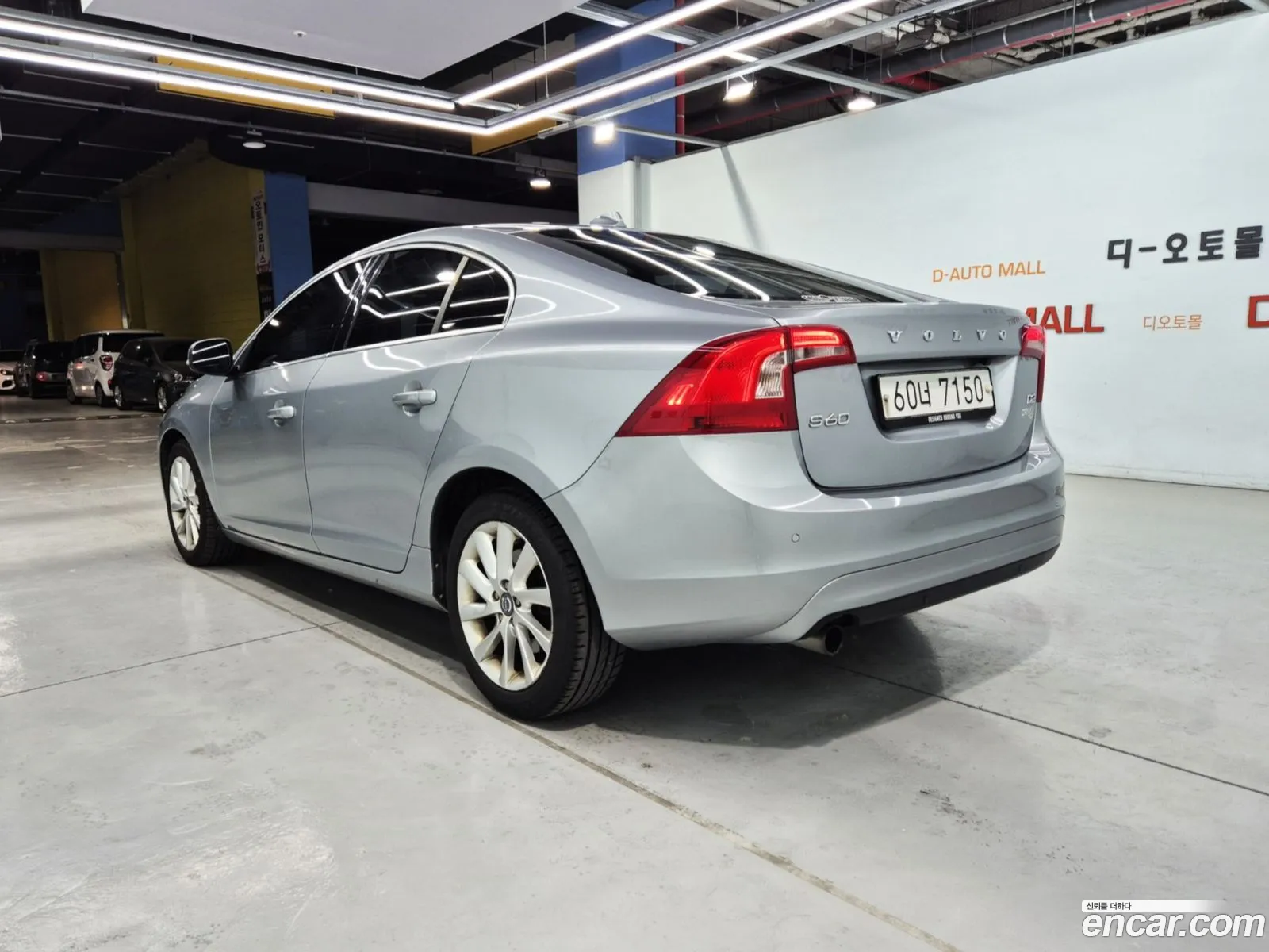 Volvo S60 2014 — 18