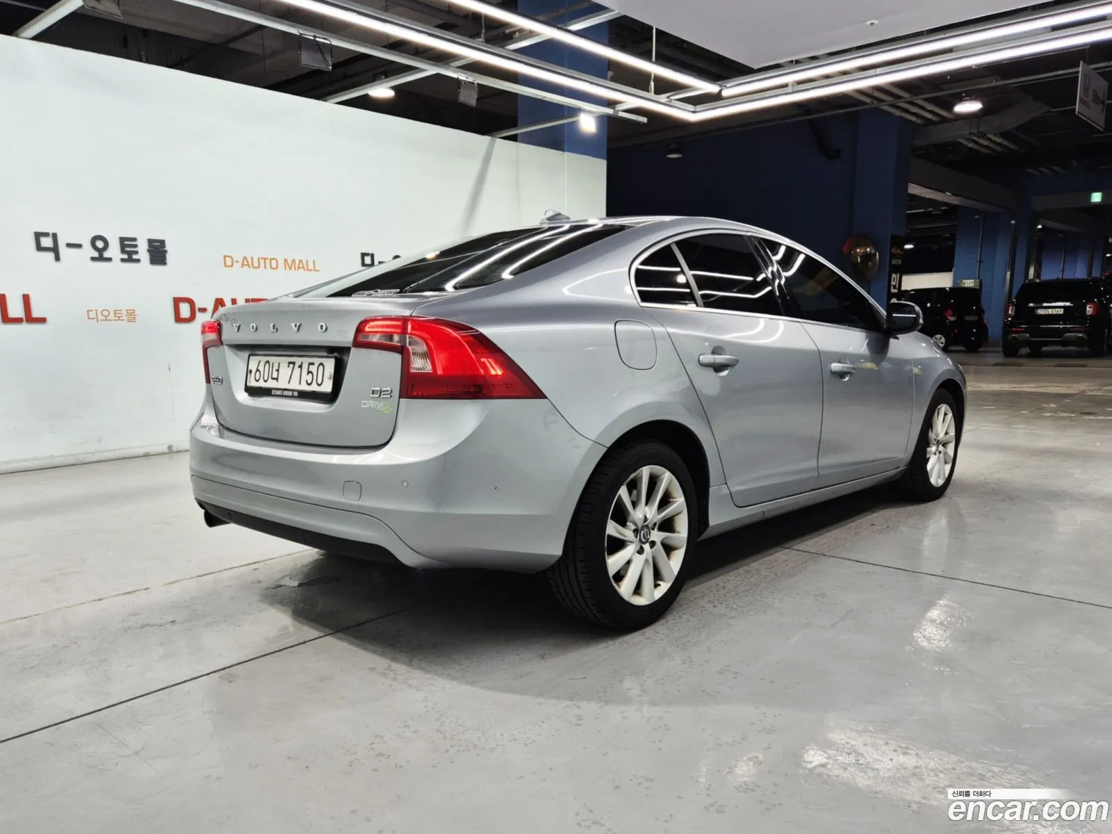 Volvo S60 2014 — 16