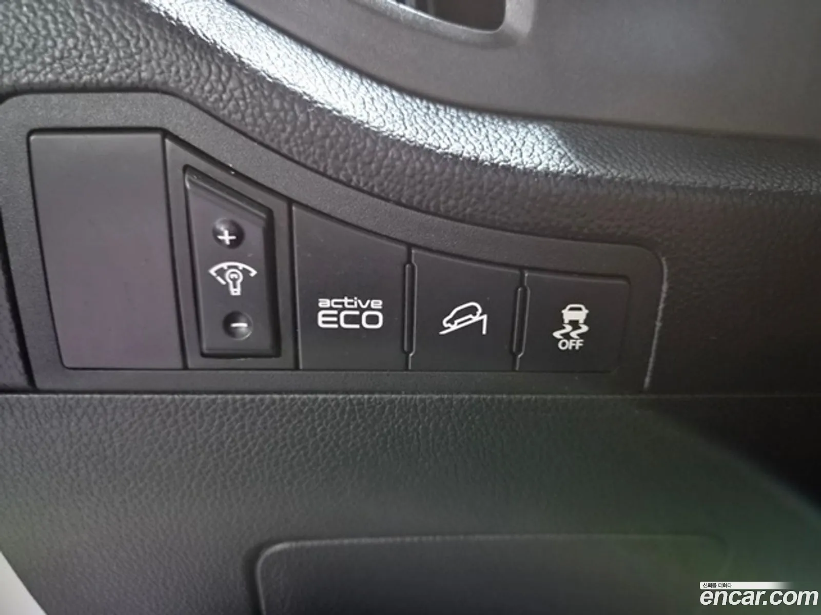 Kia Sportage R 2011 — 3