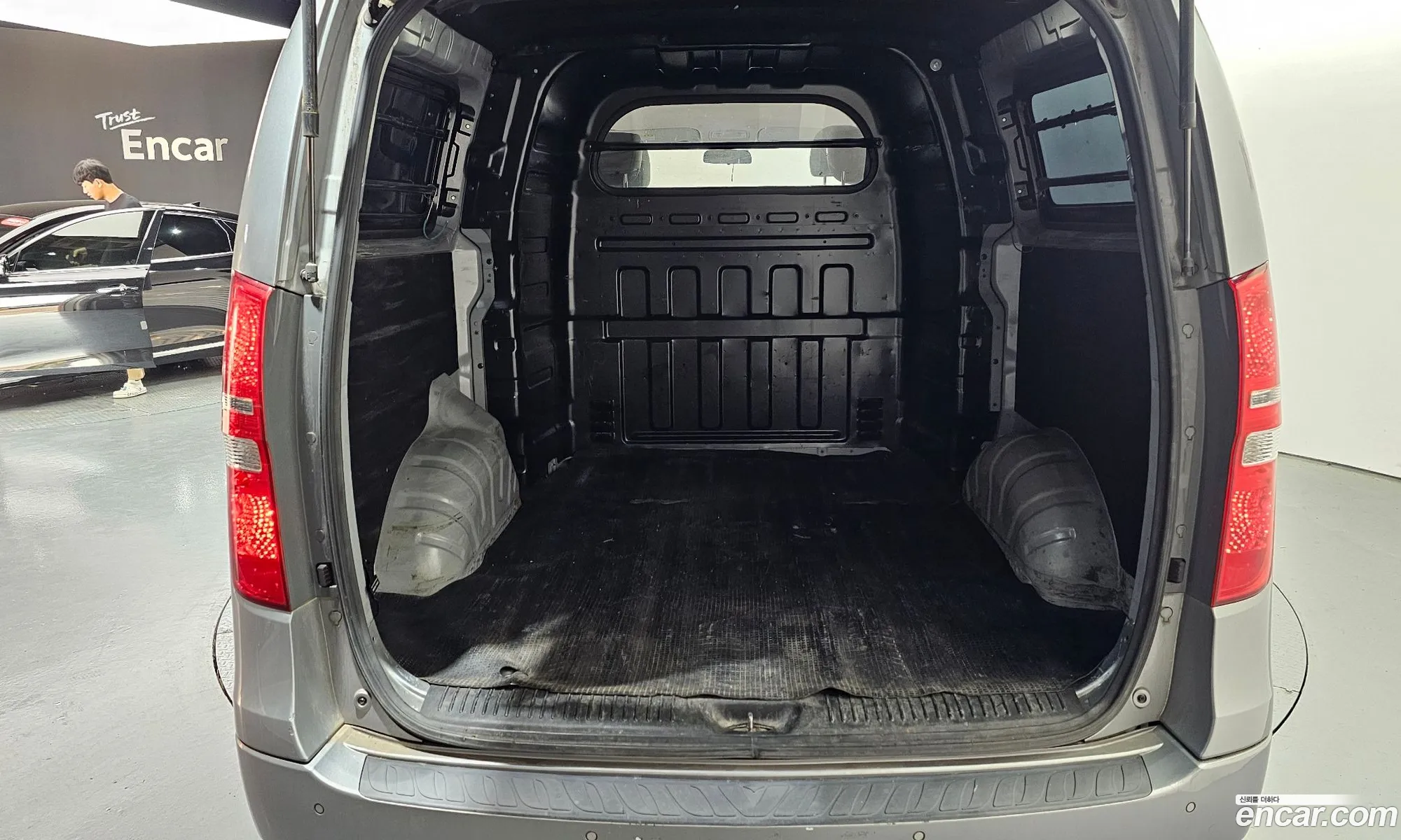Hyundai Grand Starex 2019 — 20