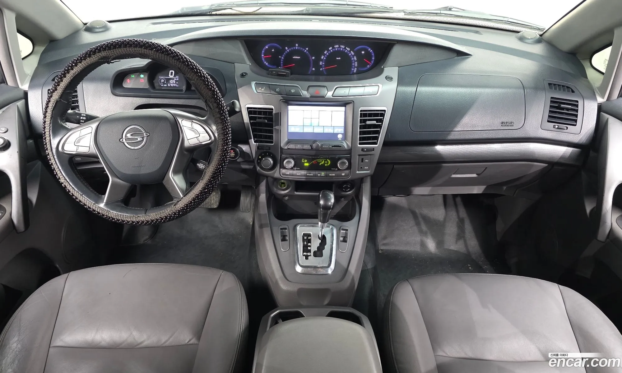 KG Mobility (SsangYong) Korando Turismo 2015 — 30
