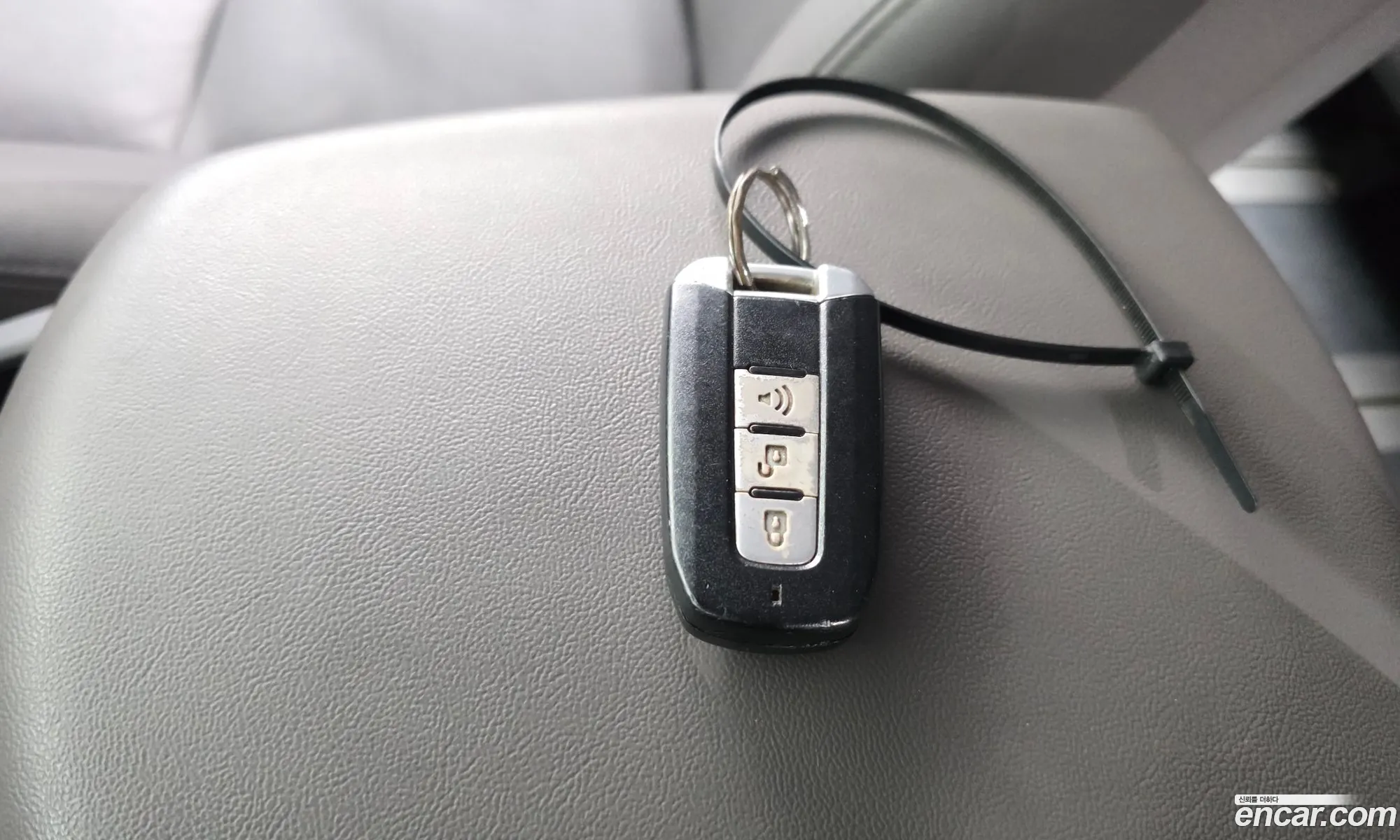 KG Mobility (SsangYong) Korando Turismo 2015 — 2