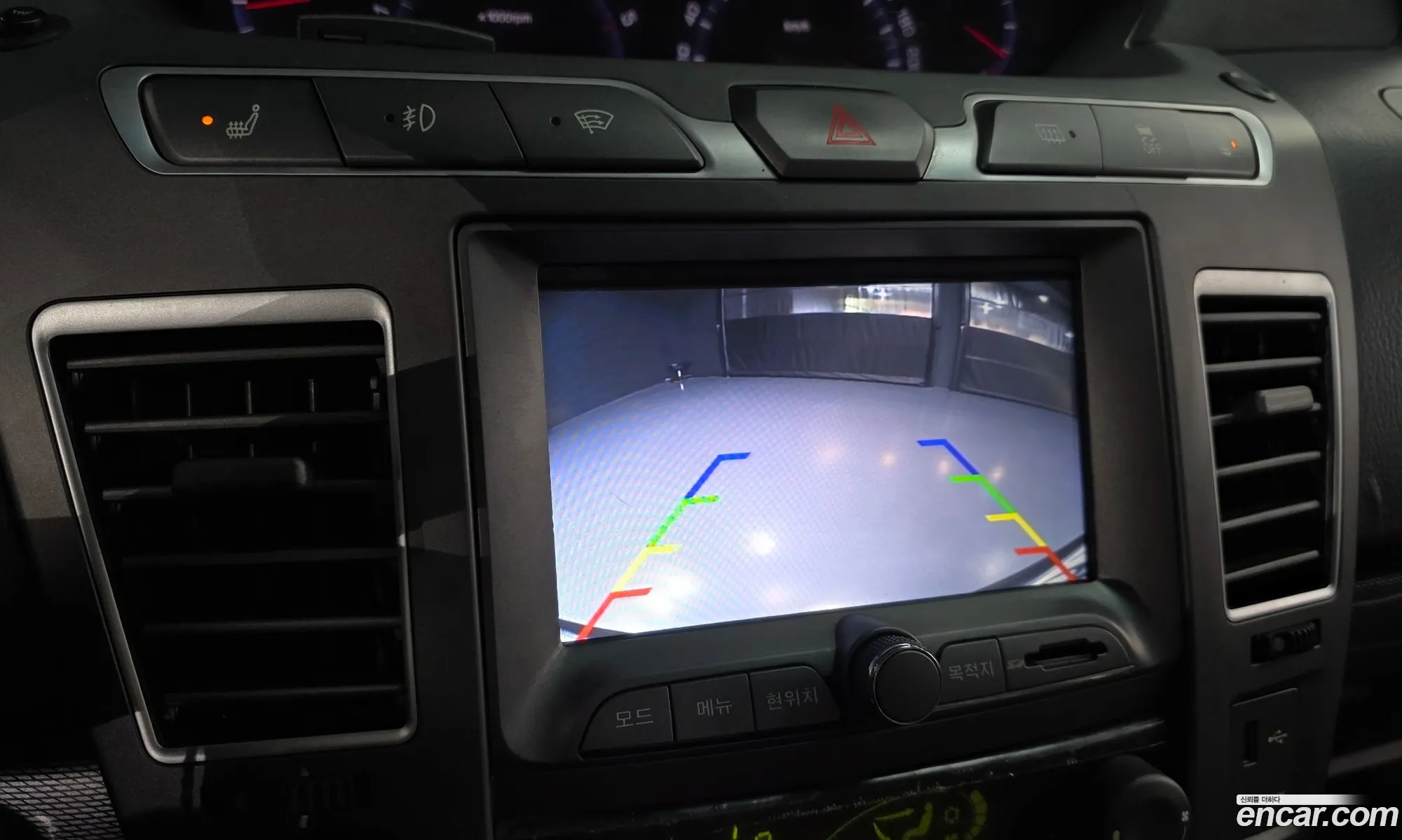 KG Mobility (SsangYong) Korando Turismo 2015 — 5