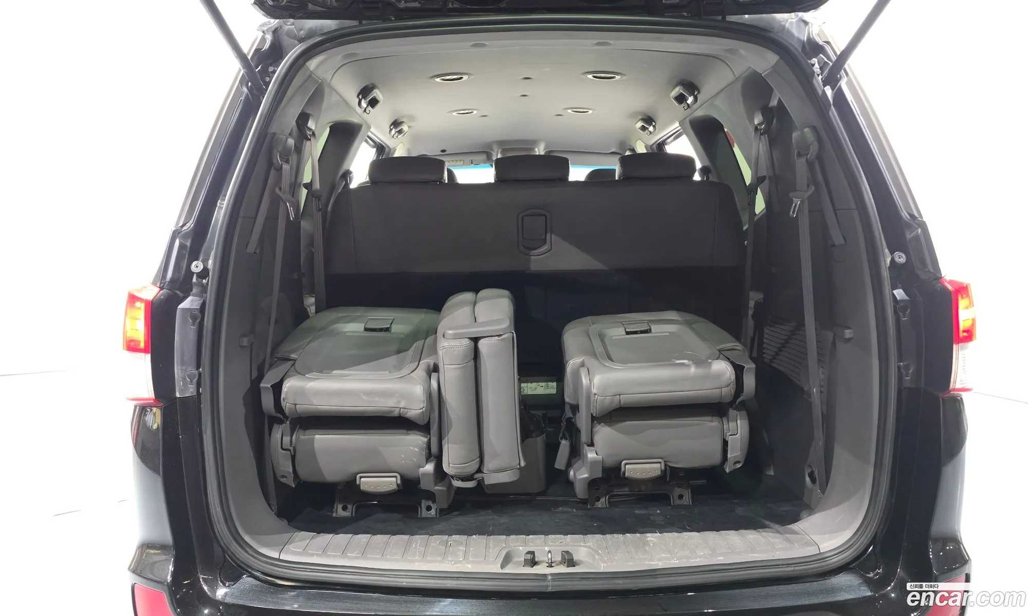 KG Mobility (SsangYong) Korando Turismo 2015 — 25