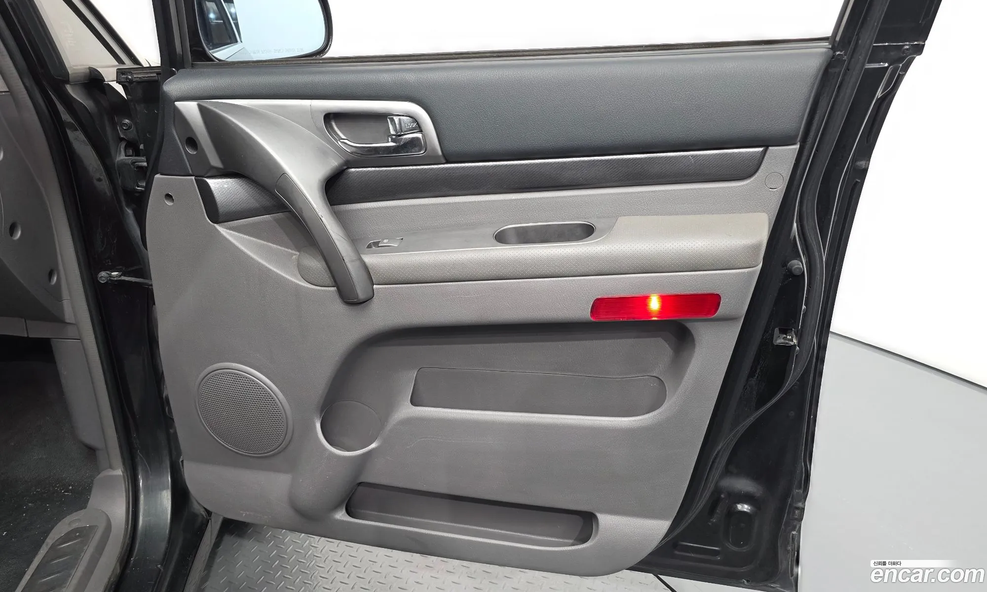 KG Mobility (SsangYong) Korando Turismo 2015 — 9