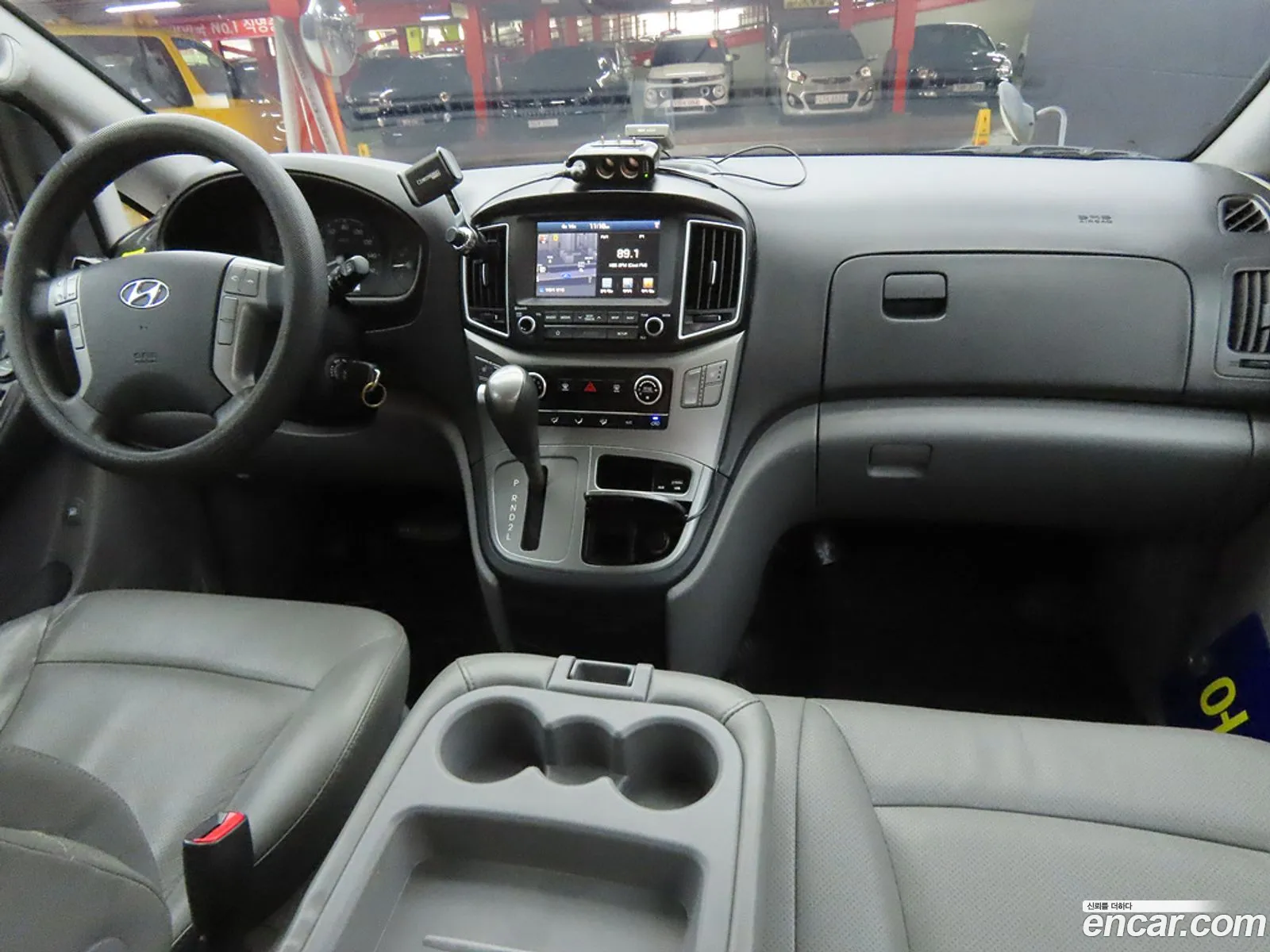 Hyundai Grand Starex 2018 — 11