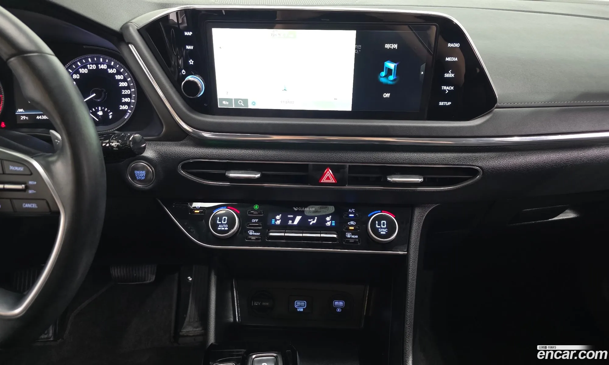 Hyundai Sonata 2022 — 24