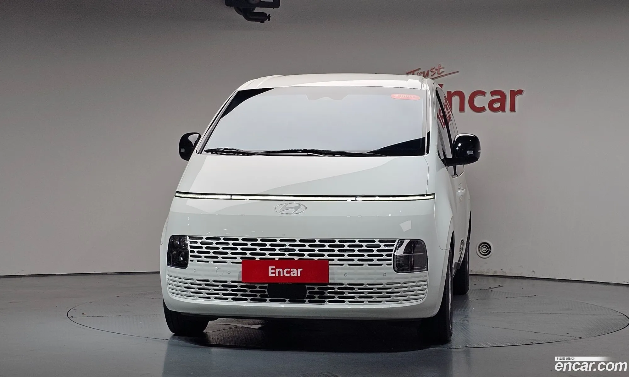 Hyundai Staria 2025 — 14