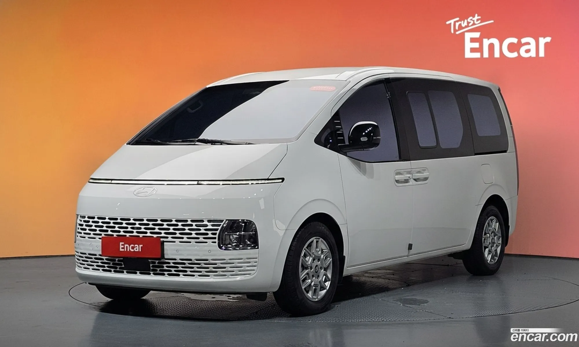 Hyundai Staria 2025 — 23