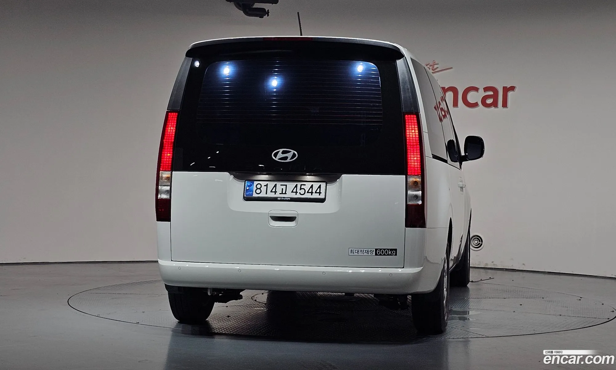 Hyundai Staria 2025 — 16