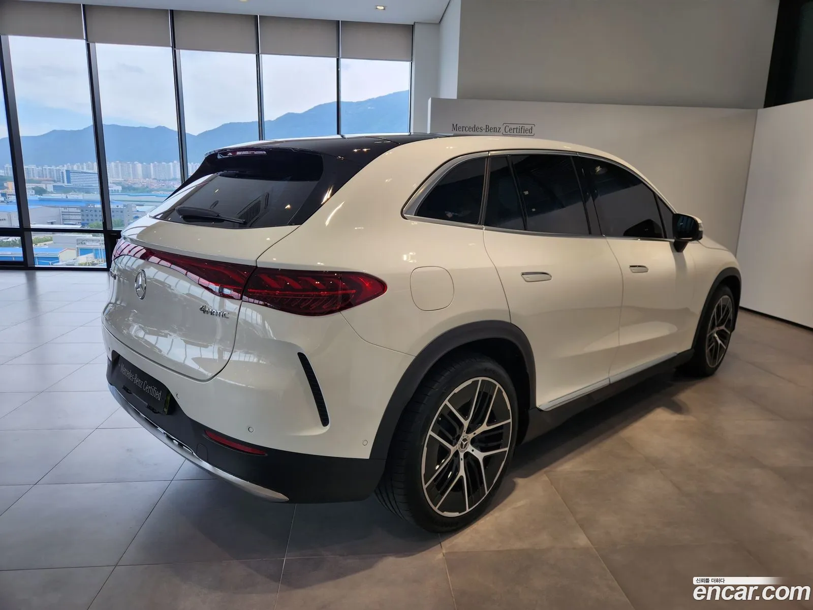Mercedes-Benz EQE SUV X294 2025 — 18