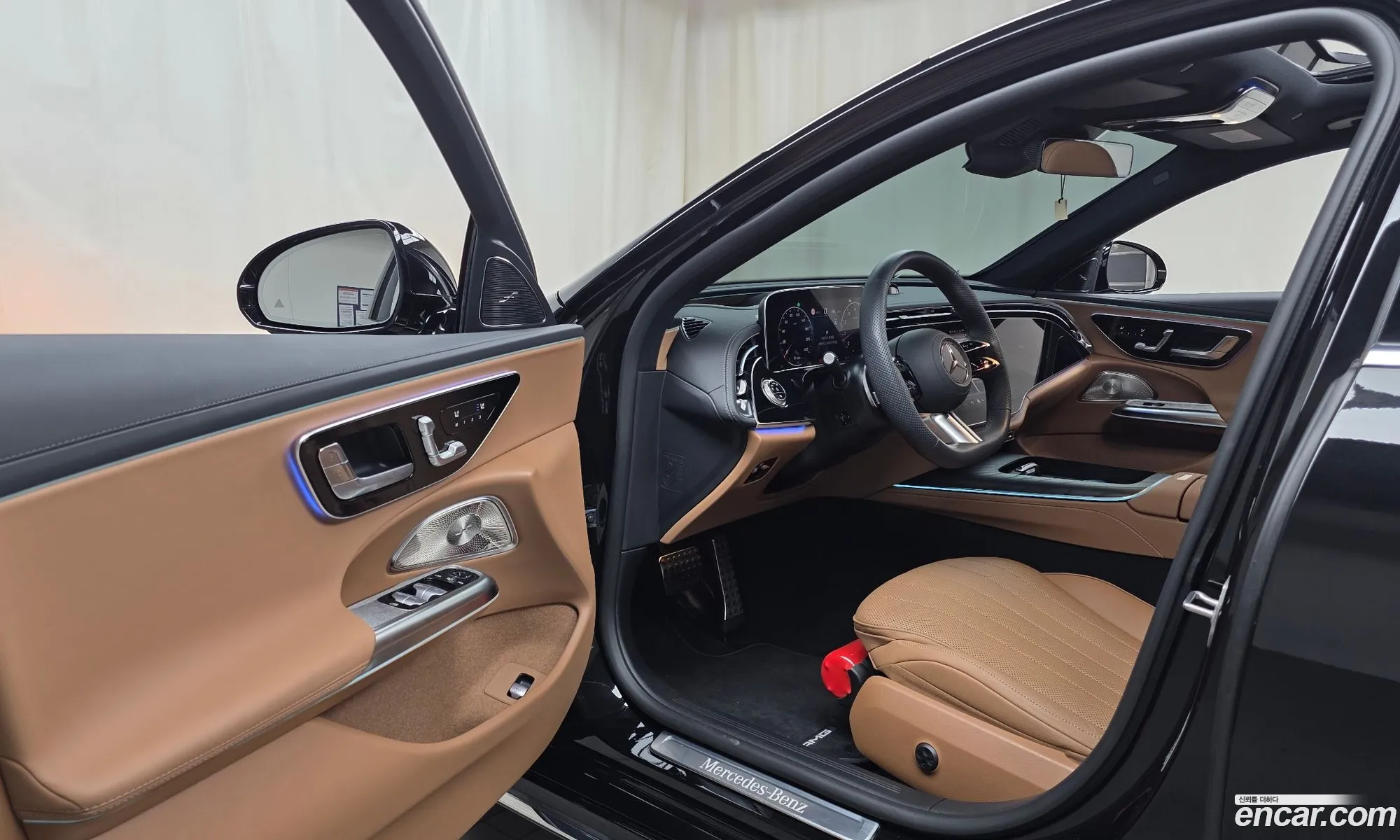 Mercedes-Benz E-Class W214 2025 — 7