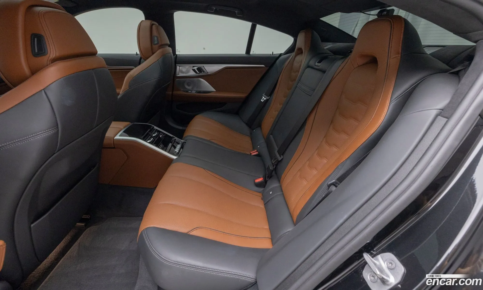 BMW 8 Series 2023 — 4