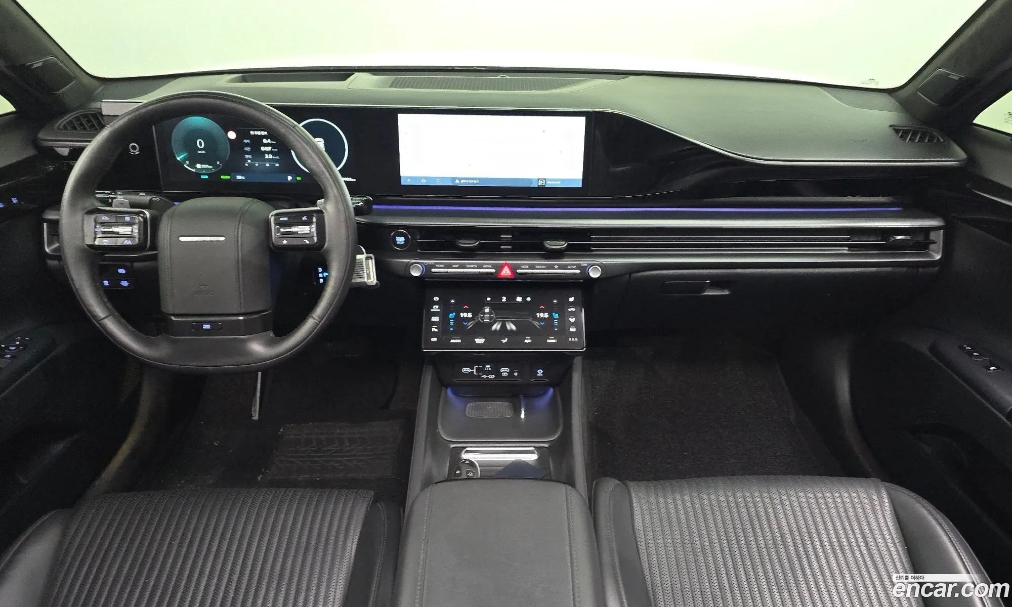 Hyundai Grandeur Hybrid 2023 — 17