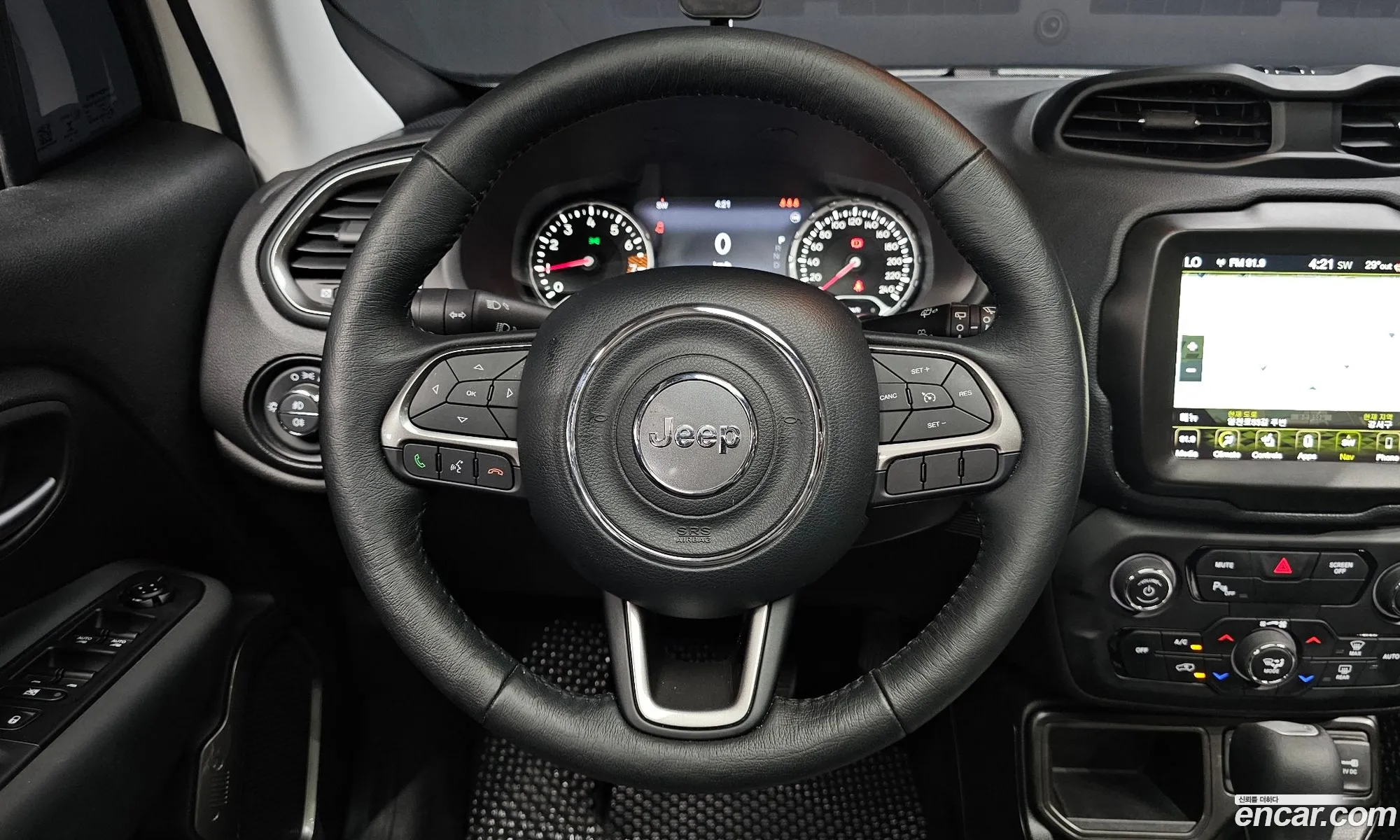 Jeep Renegade 2022 — 30
