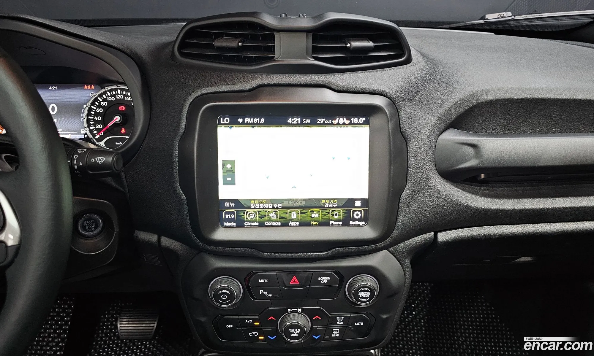 Jeep Renegade 2022 — 24
