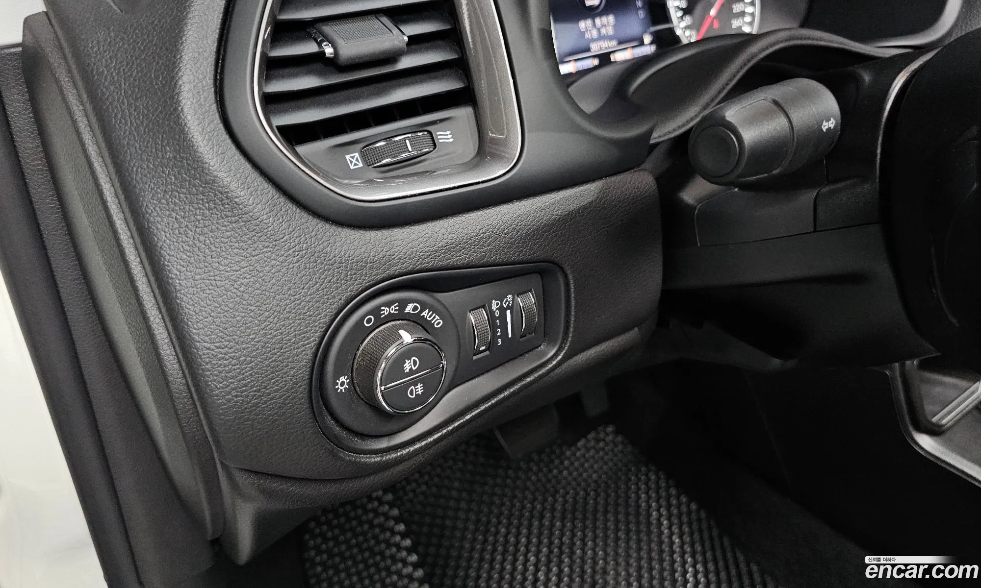 Jeep Renegade 2022 — 16