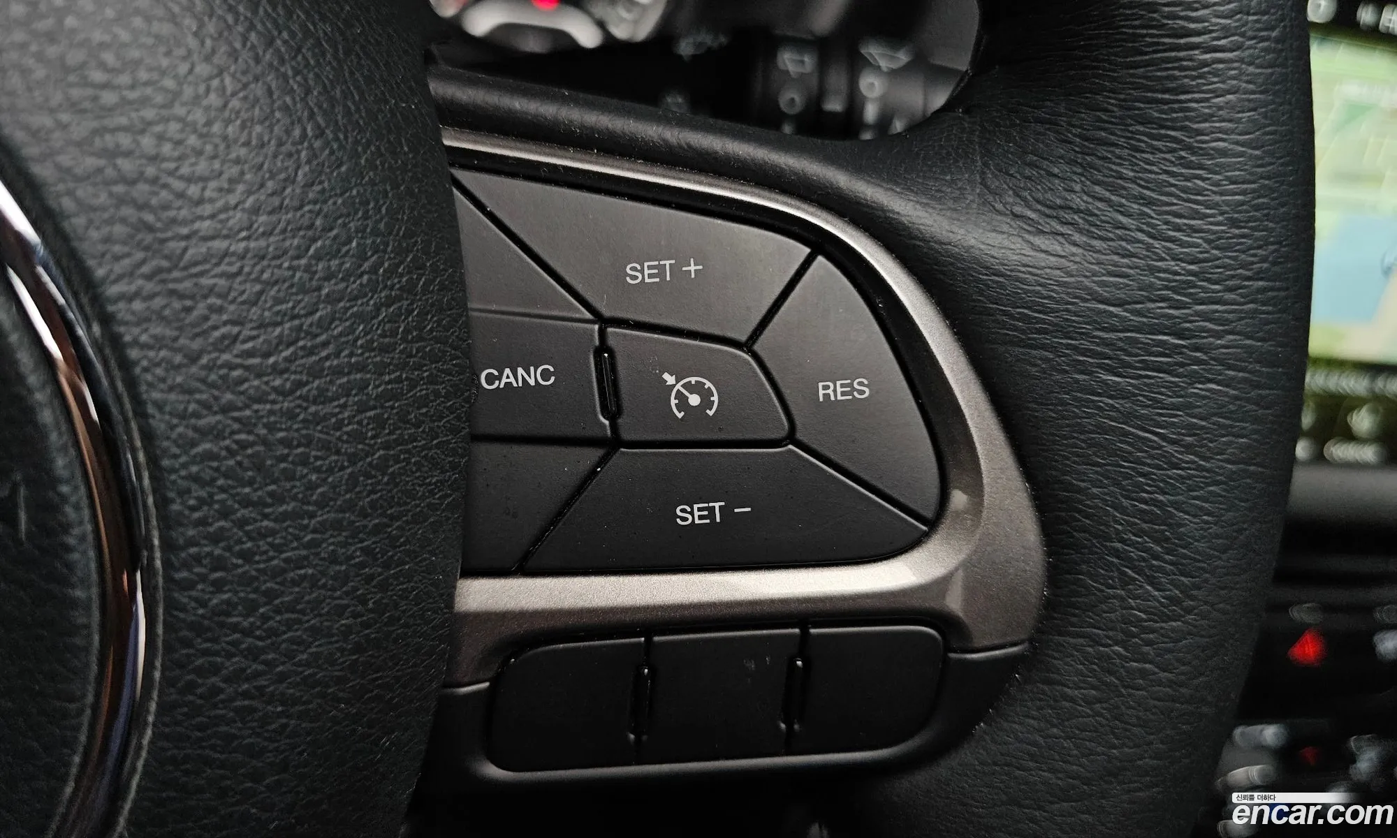 Jeep Renegade 2022 — 8