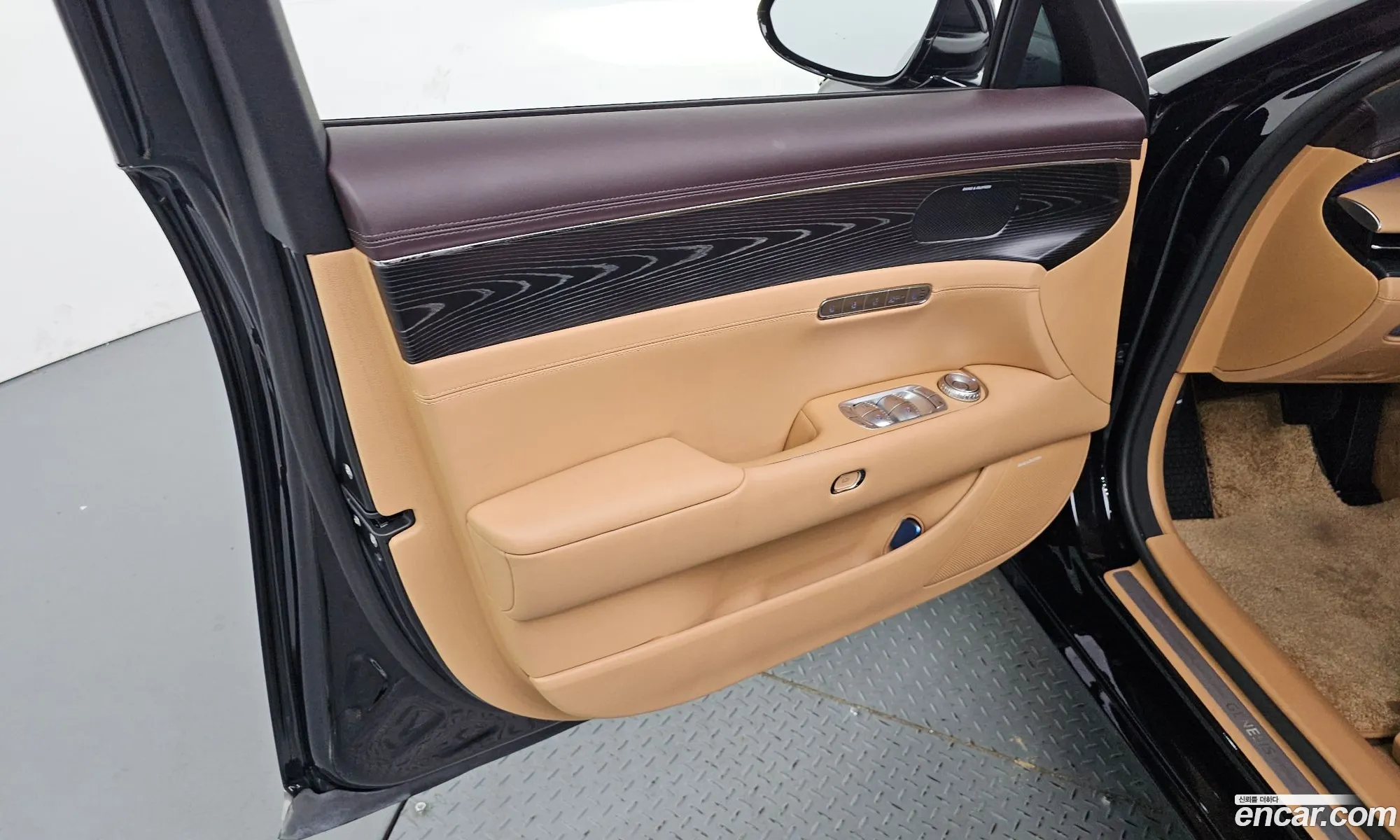 Genesis G90 2024 — 16