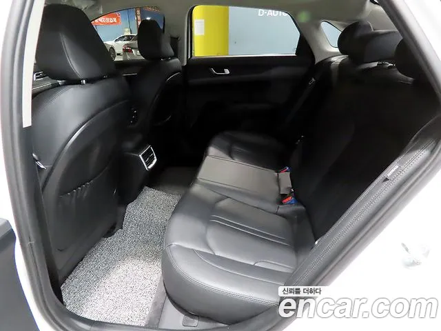 Kia K5 2023 — 4