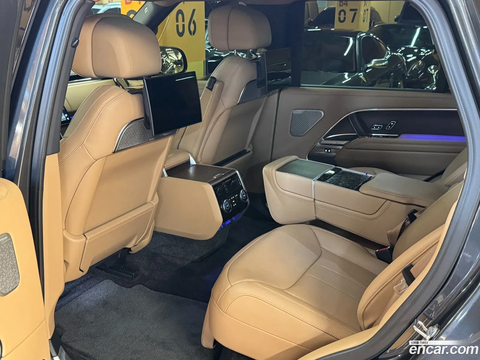 Land Rover Range Rover 2024 — 8