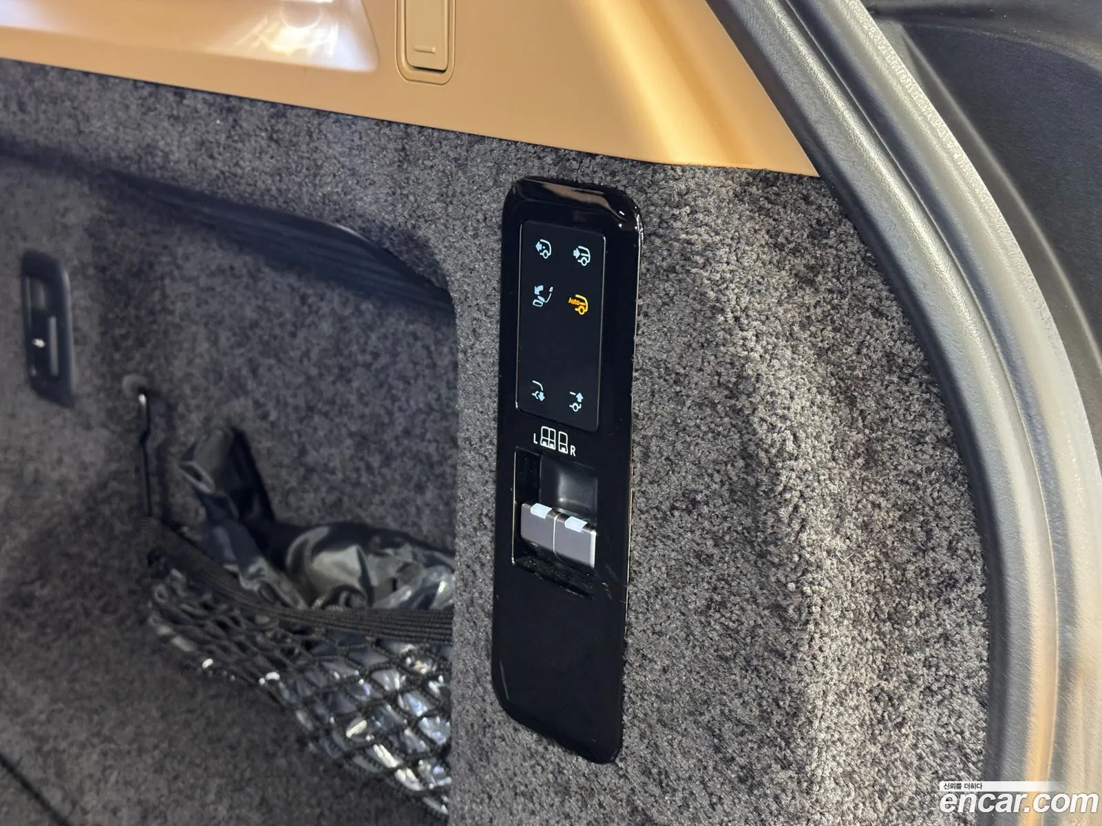 Land Rover Range Rover 2024 — 20