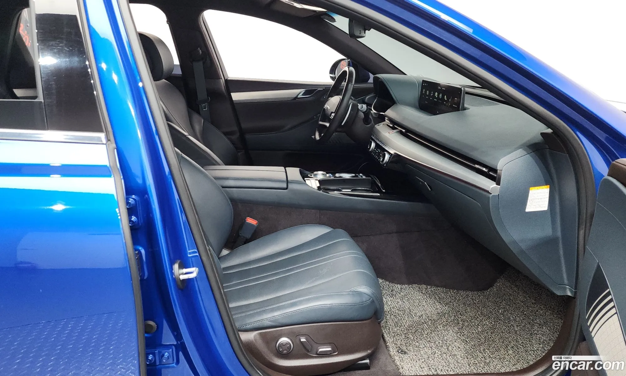 Genesis Electrified G80 2022 — 34