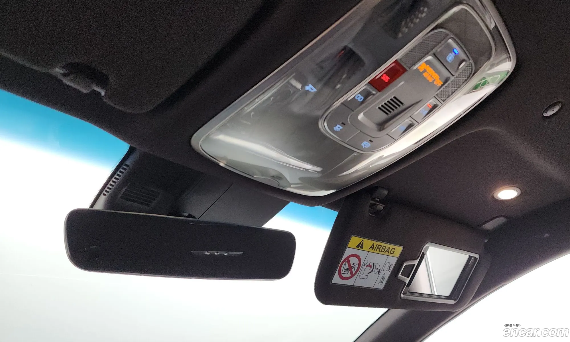Genesis Electrified G80 2022 — 26