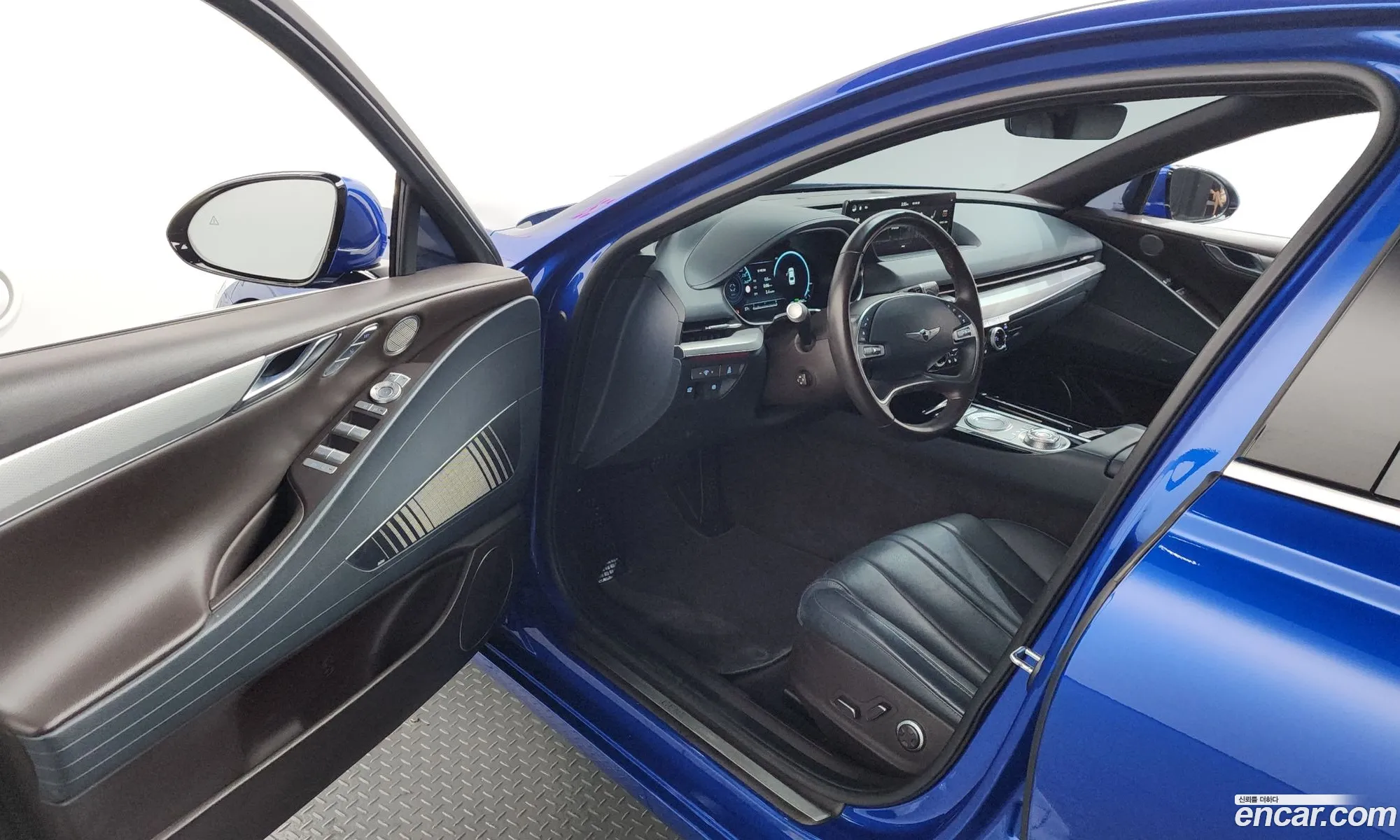 Genesis Electrified G80 2022 — 22