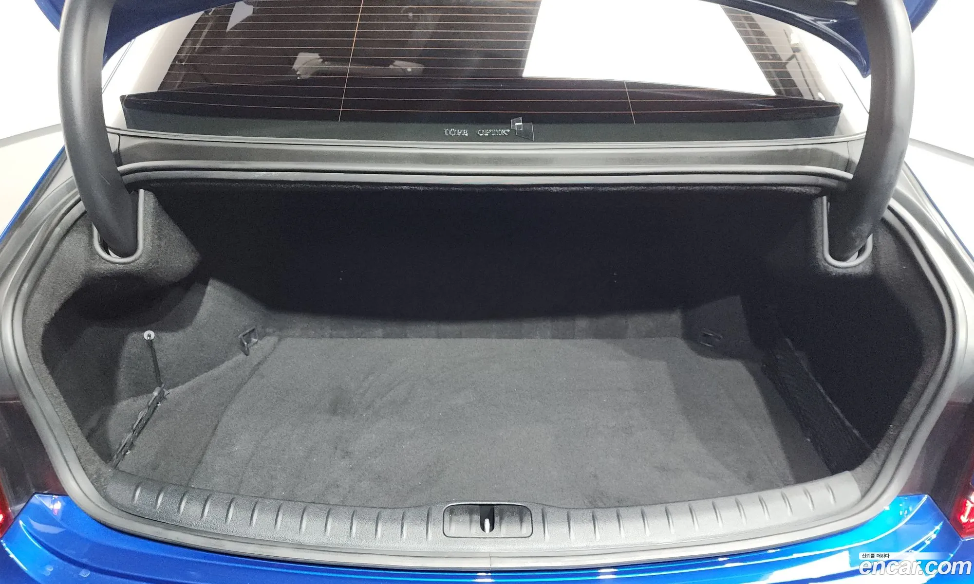 Genesis Electrified G80 2022 — 31