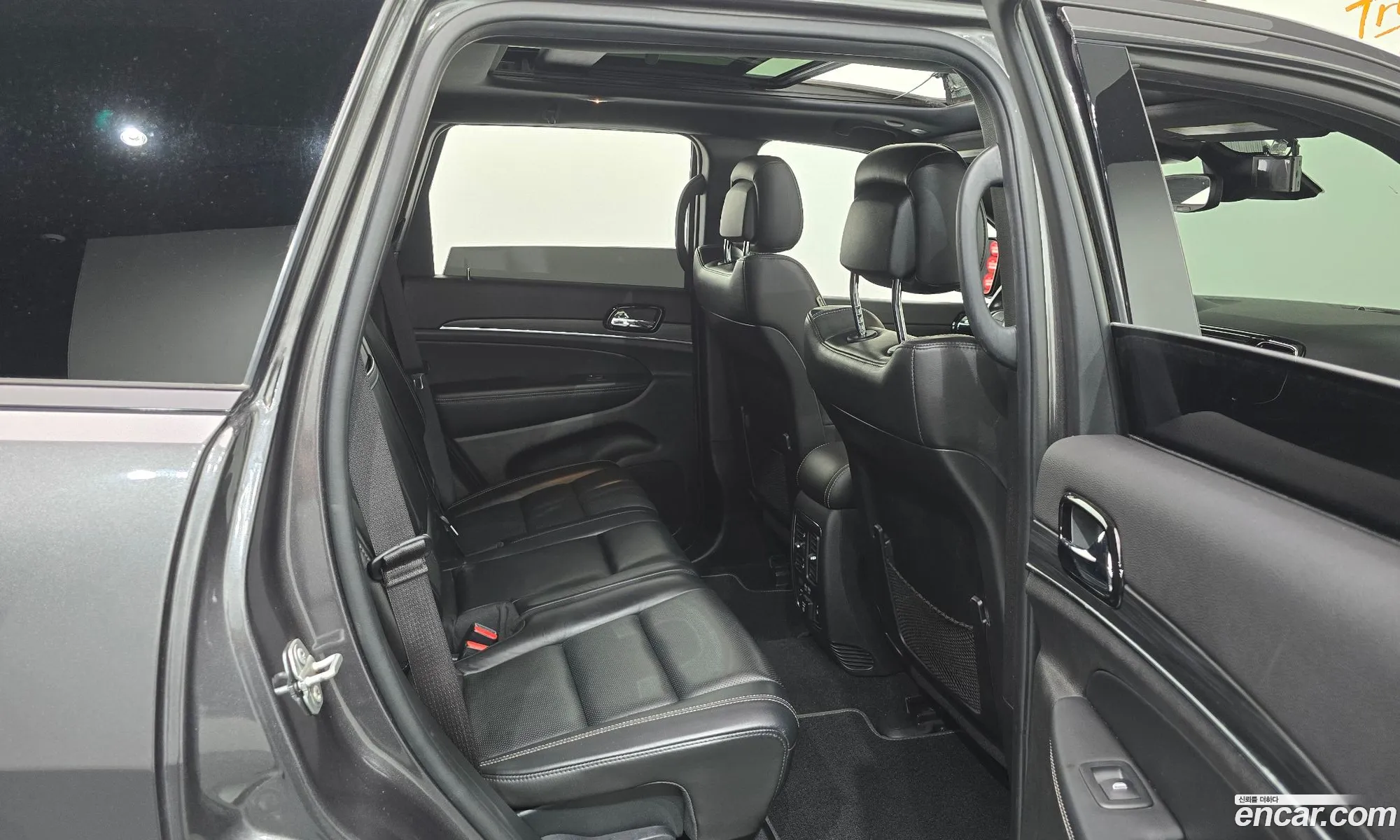 Jeep Grand Cherokee 2021 — 26