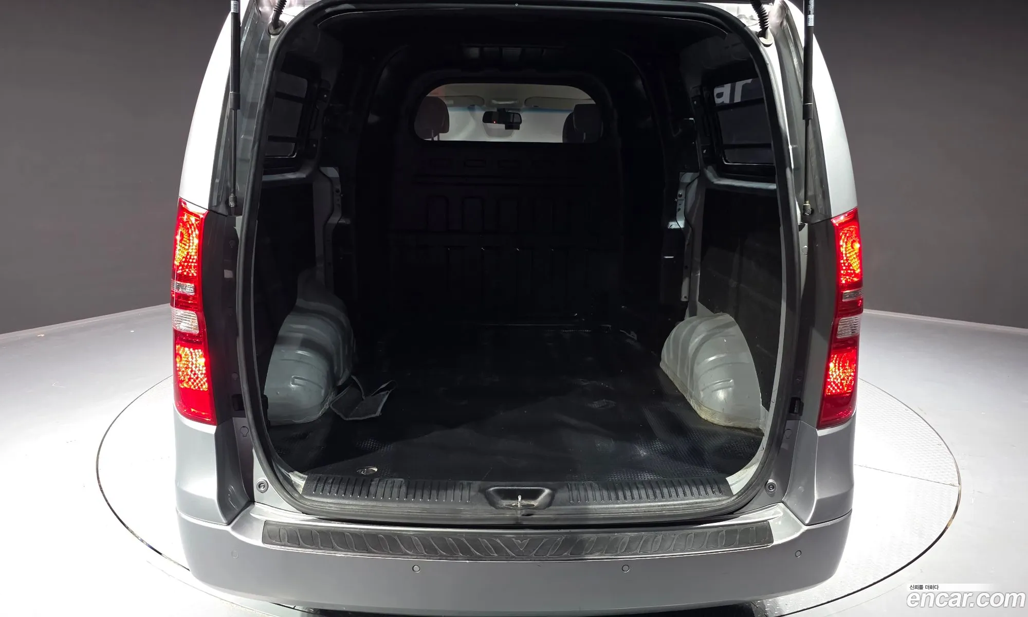 Hyundai Grand Starex 2018 — 7