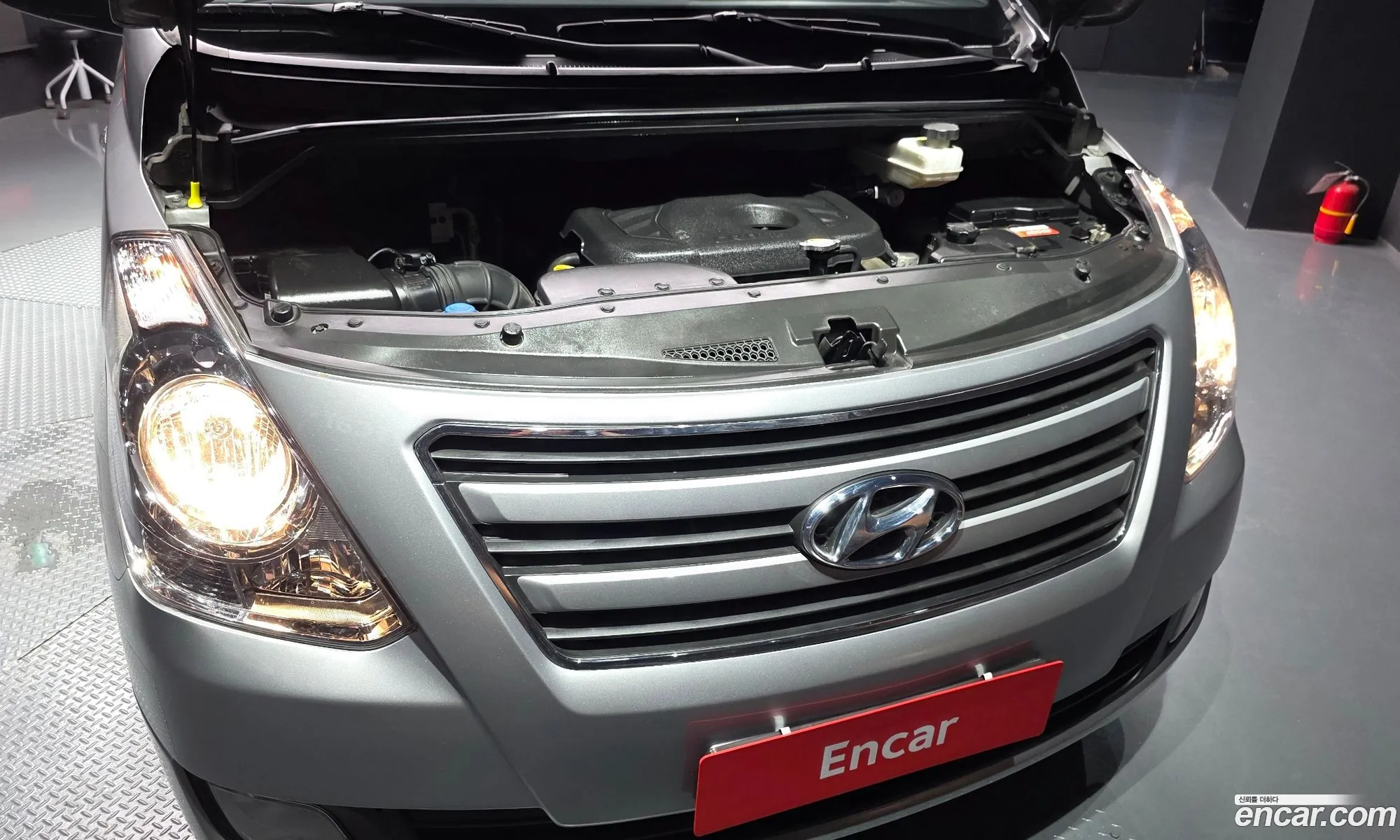 Hyundai Grand Starex 2018 — 20