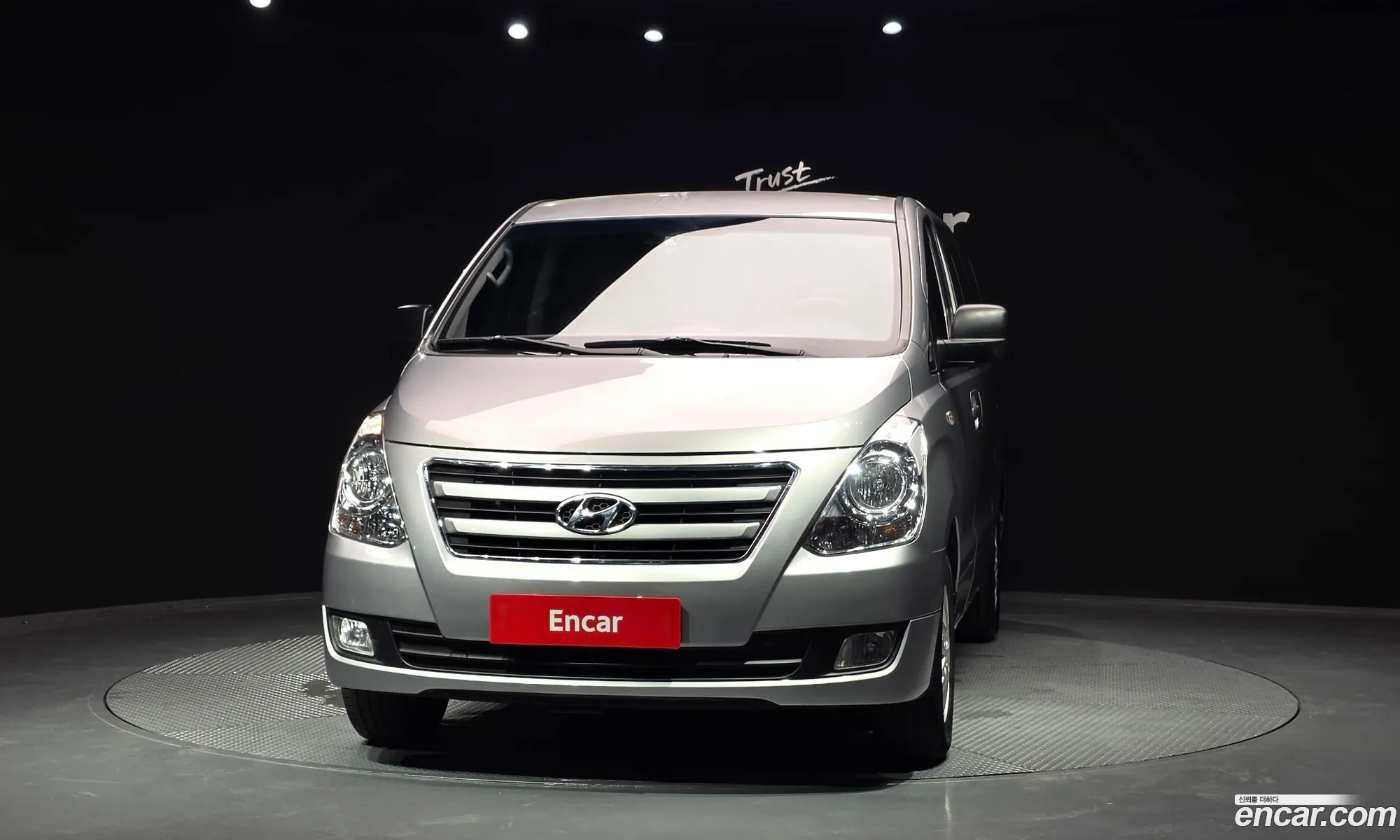 Hyundai Grand Starex 2018 — 2
