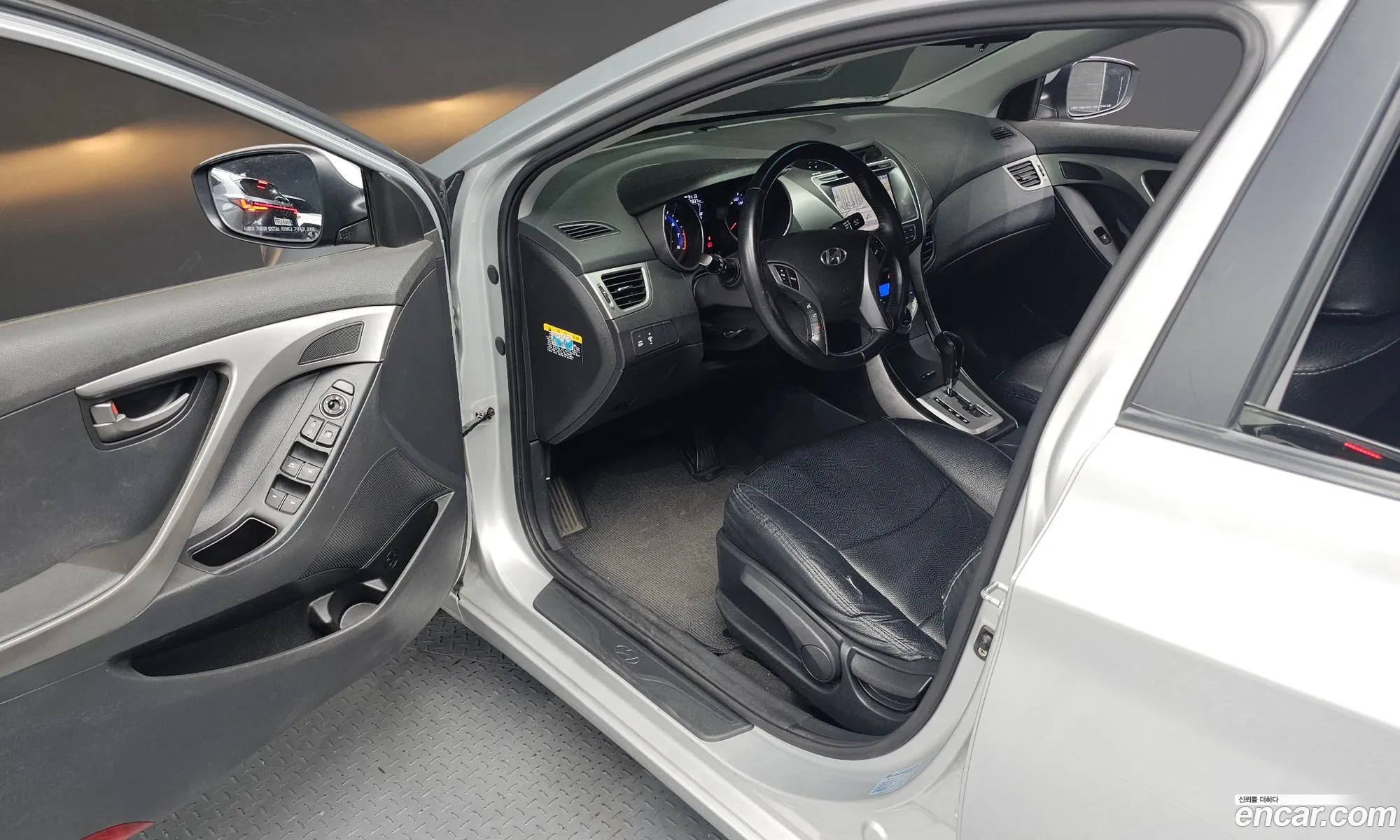 Hyundai Elantra MD 2012 — 14