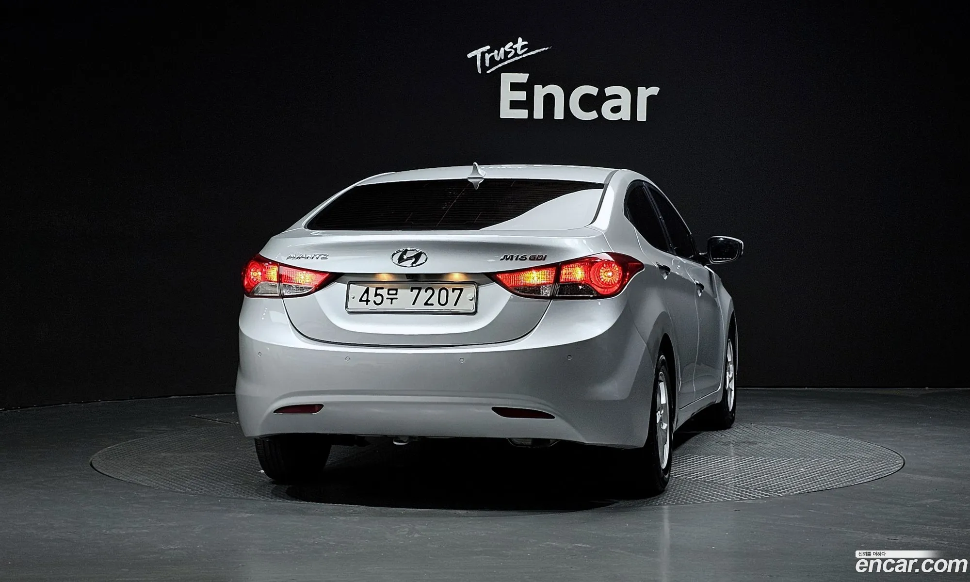 Hyundai Elantra MD 2012 — 18