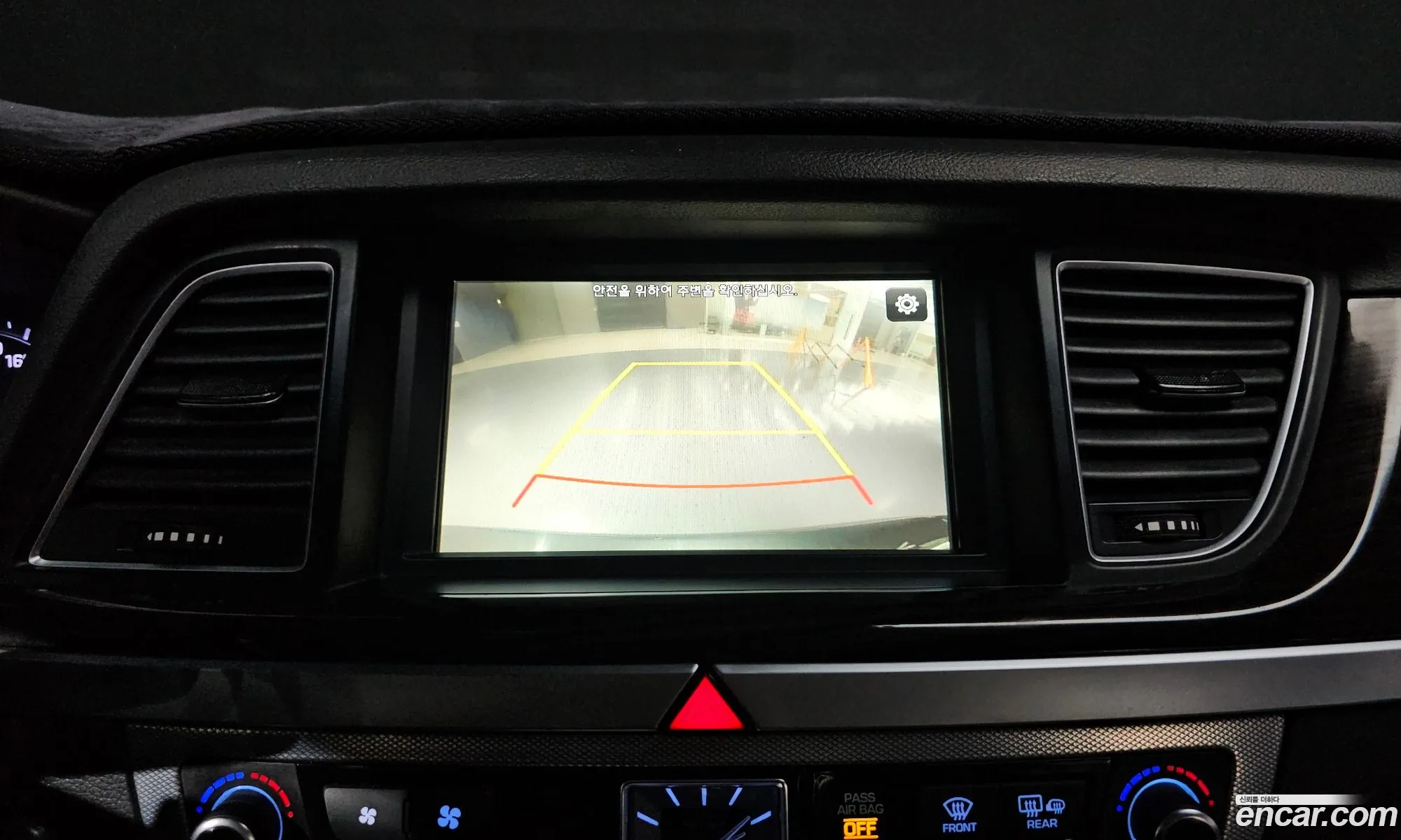 Genesis G80 2017 KMHGL41DBHU231662 — 12