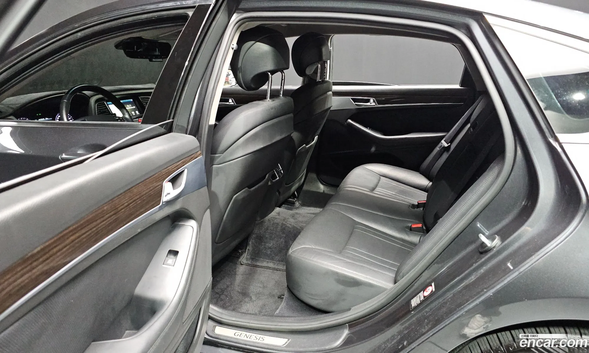 Genesis G80 2017 KMHGL41DBHU231662 — 23
