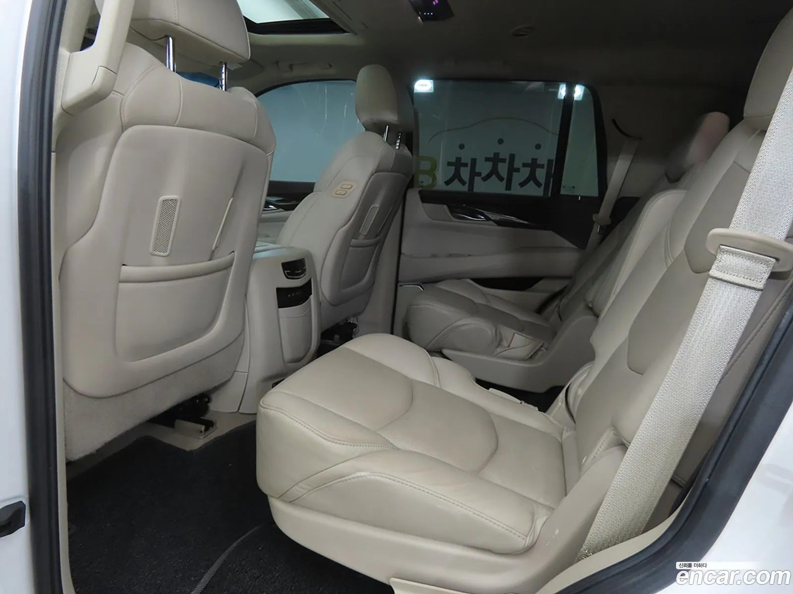 Cadillac Escalade 2017 — 11